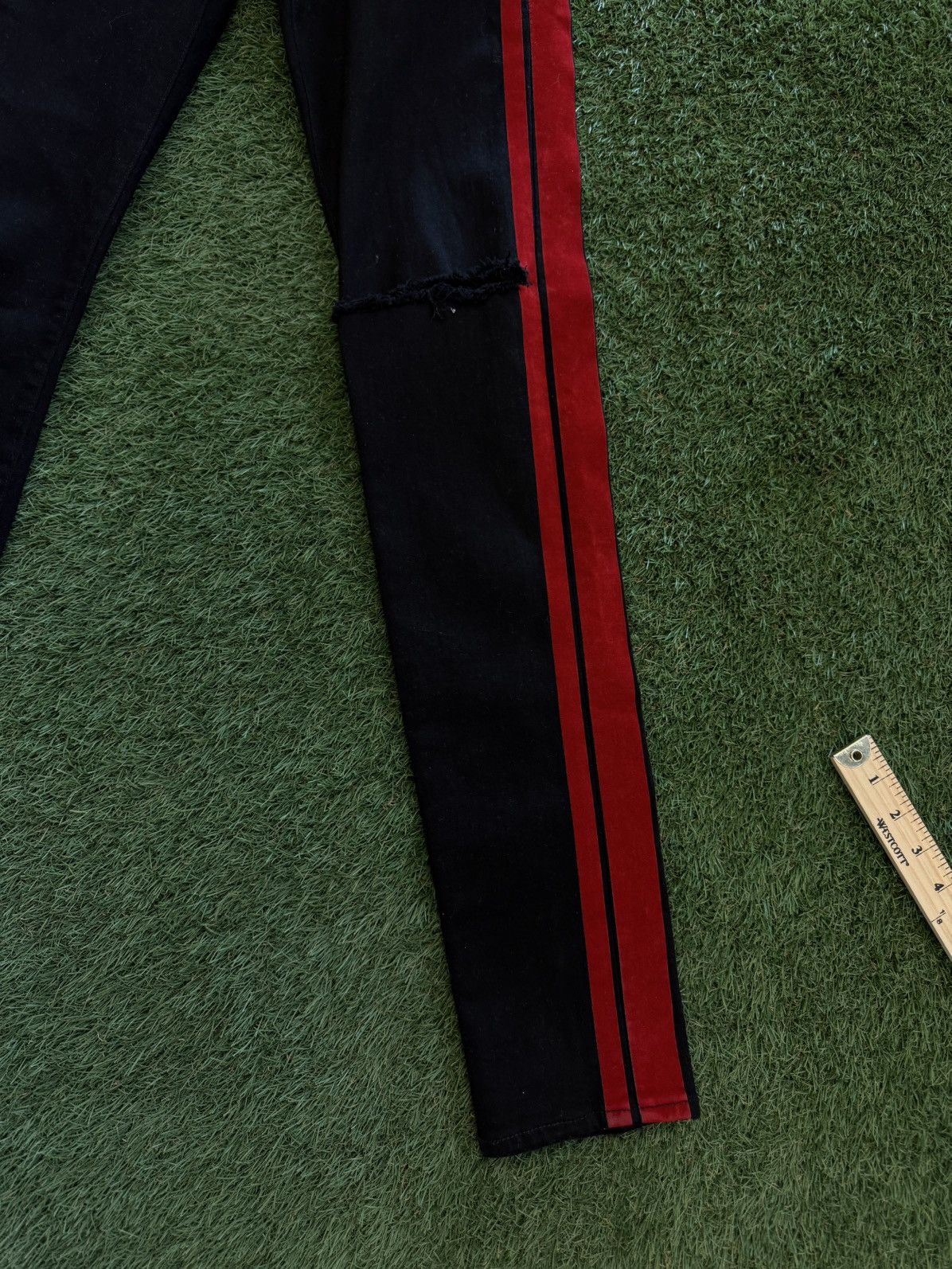 Amiri Amiri Skinny Jeans Red Stripe Size 31 Clean 🧼 Size US 31 - 2 Thumbnail