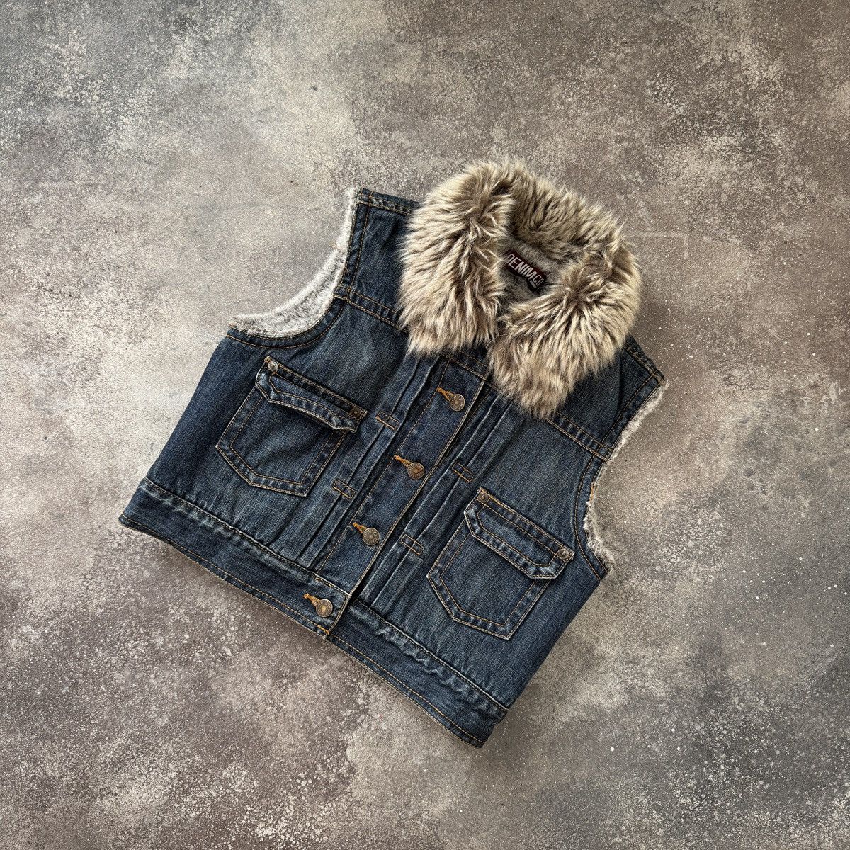 Seditionaries Japan Style Vintage Y2K Grunge Faux Fur Cropped Vest Size M / US 6-8 / IT 42-44 - 2 Thumbnail