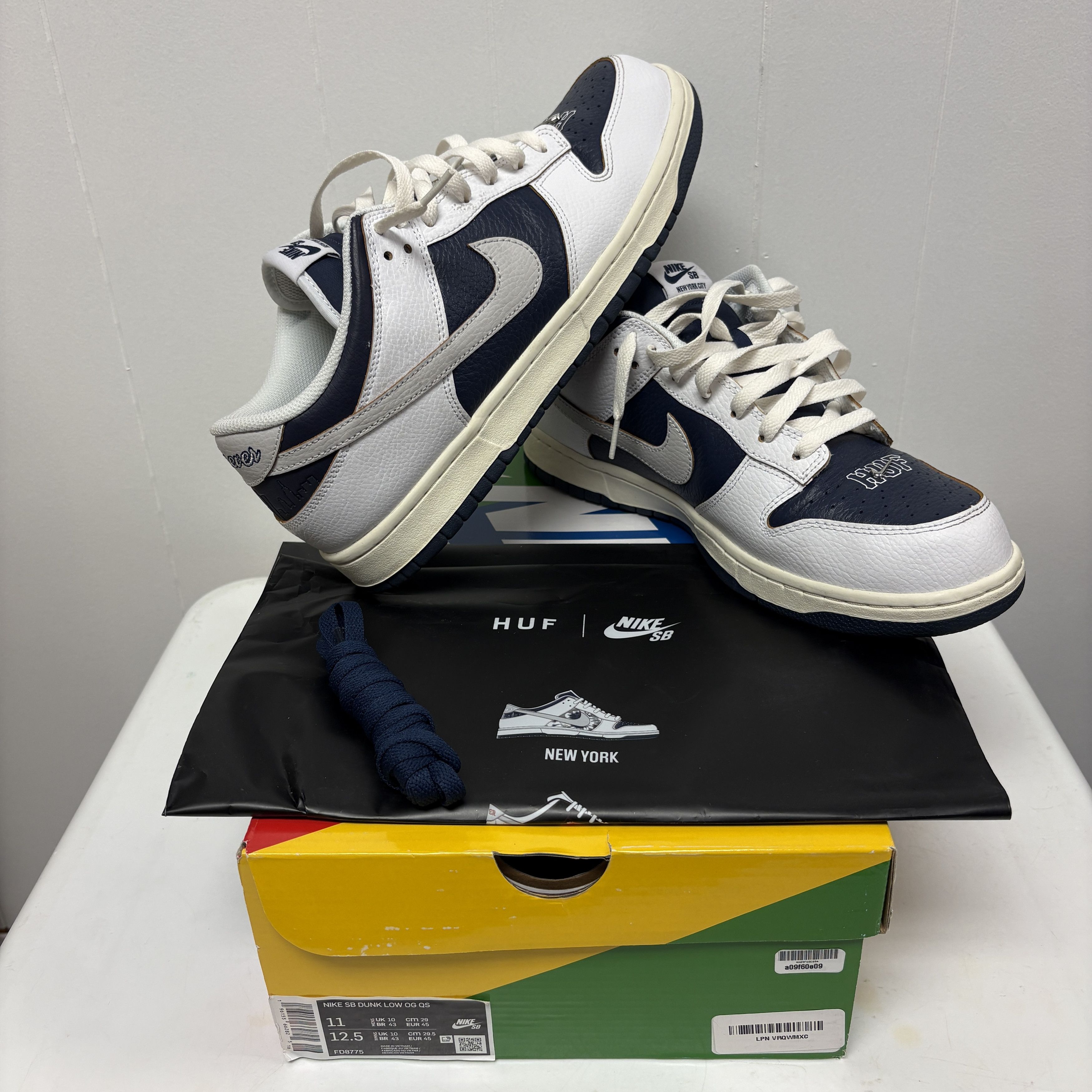 Huf × Nike Nike SB Dunk Low HUF New York City (FD8775-100), Size 11 Size US 11 / EU 44 - 1 Thumbnail
