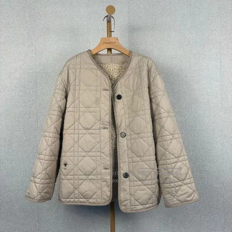 Dior Dior Beige Quilted Women's Jacket Size S . Size S / US 4 / IT 40 - 1 Thumbnail