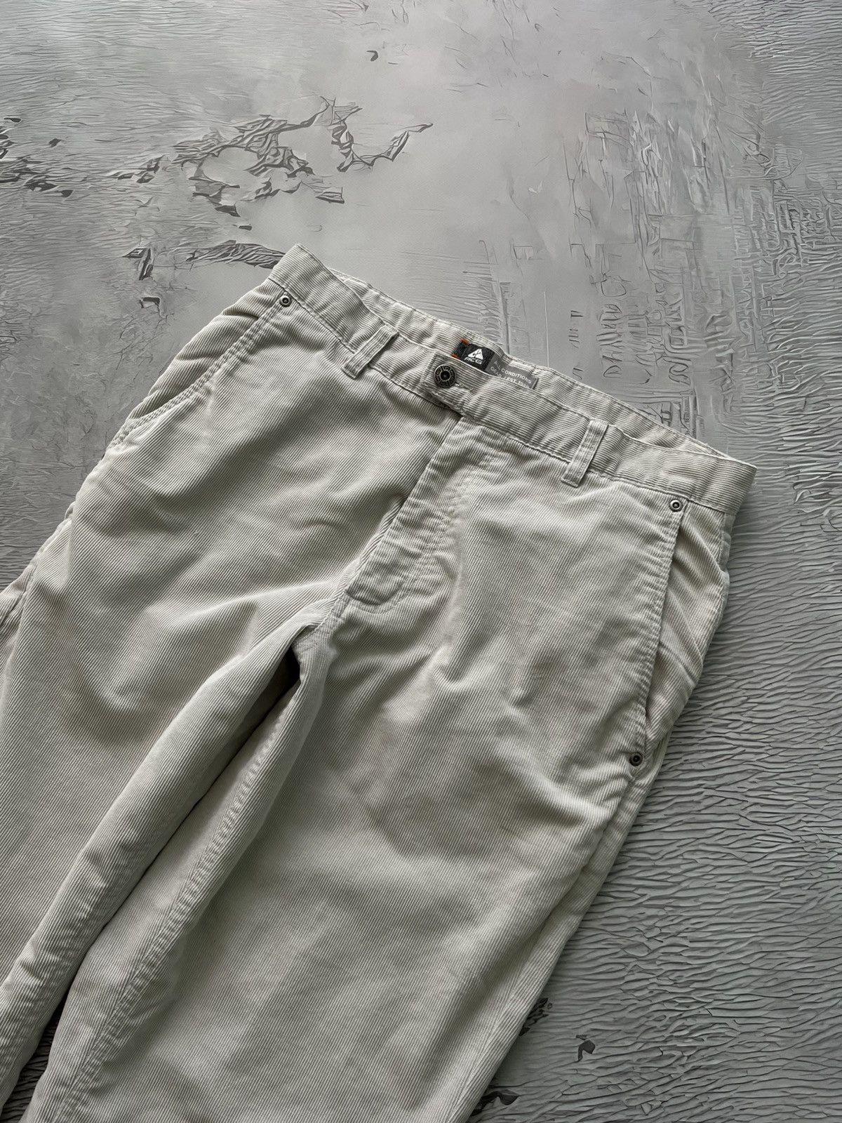 Vintage Y2K Nike ACG Vintage Velvet Streetwear Pants White Size US 32 / EU 48 - 3 Thumbnail