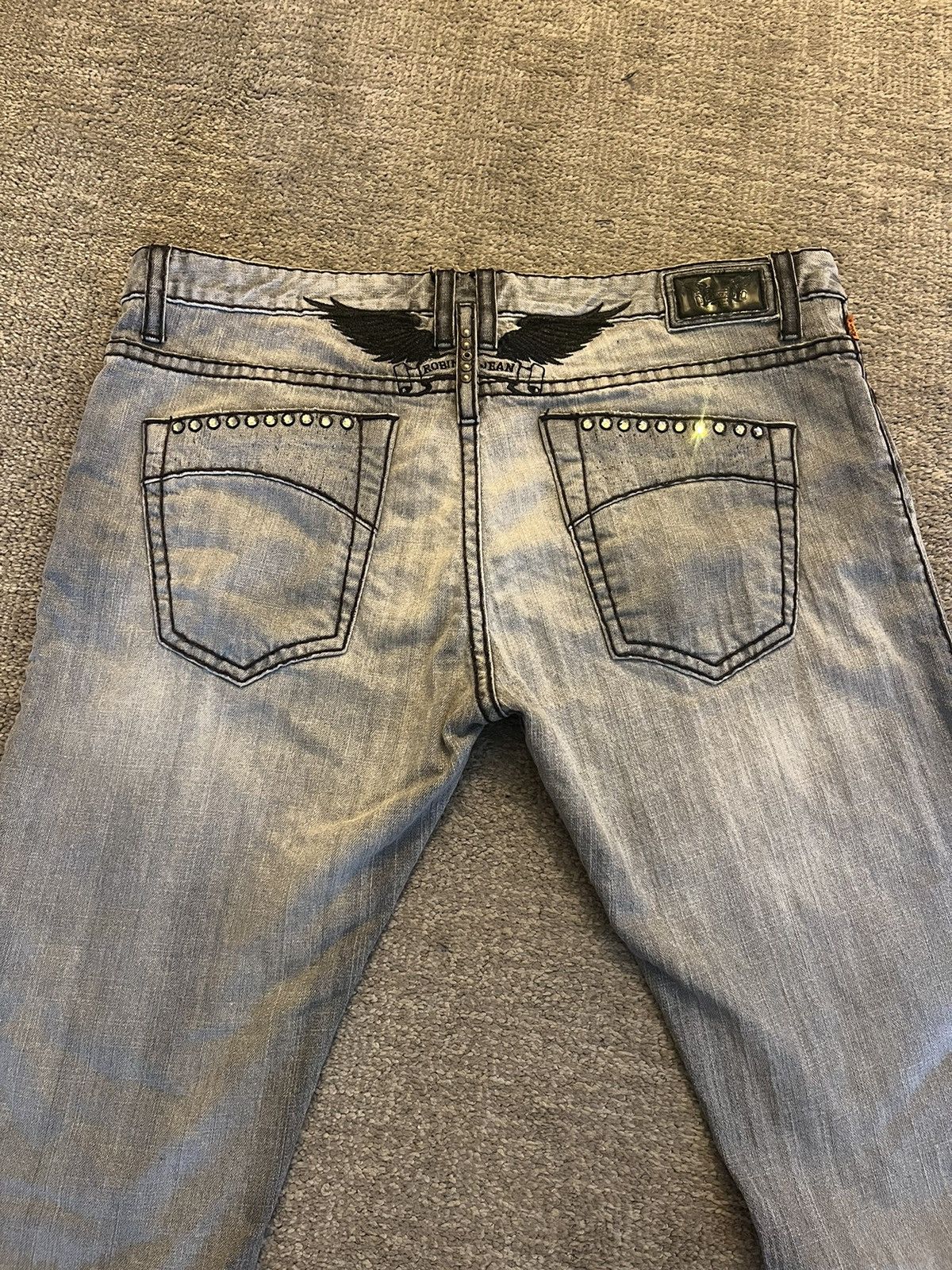 The Guest Giveback is Back! For a limited time, shop your favorite brands  with lower prices #Buckle shop the event: https://bit.ly/4ldxbO5, image size:1200x1600