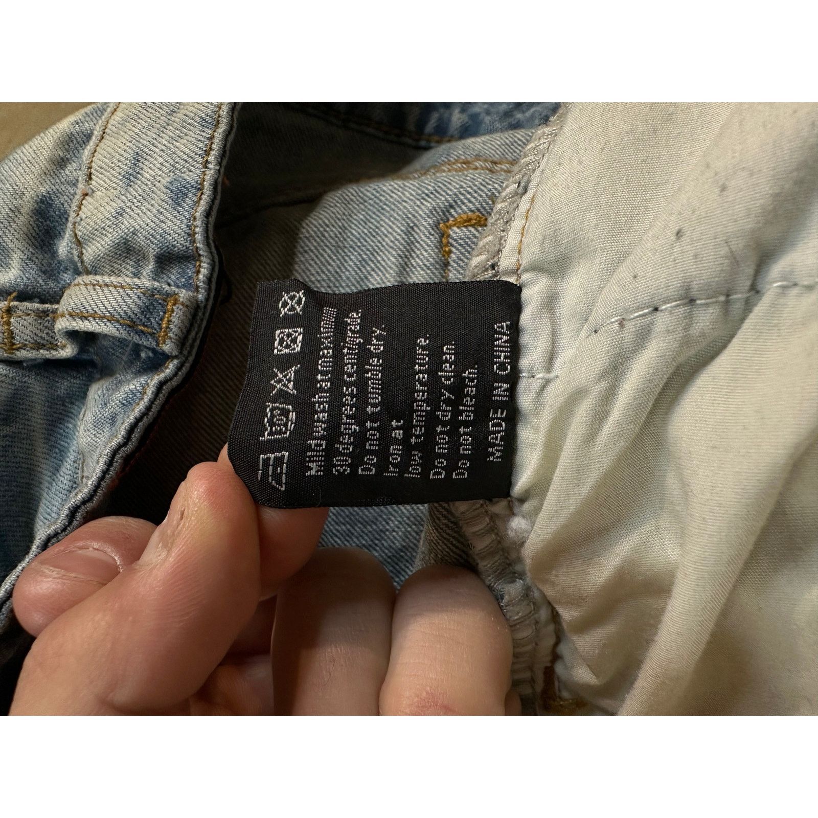 Who Decides War WDW Sun Jeans Used 34 Size US 34 / EU 50 - 4 Thumbnail