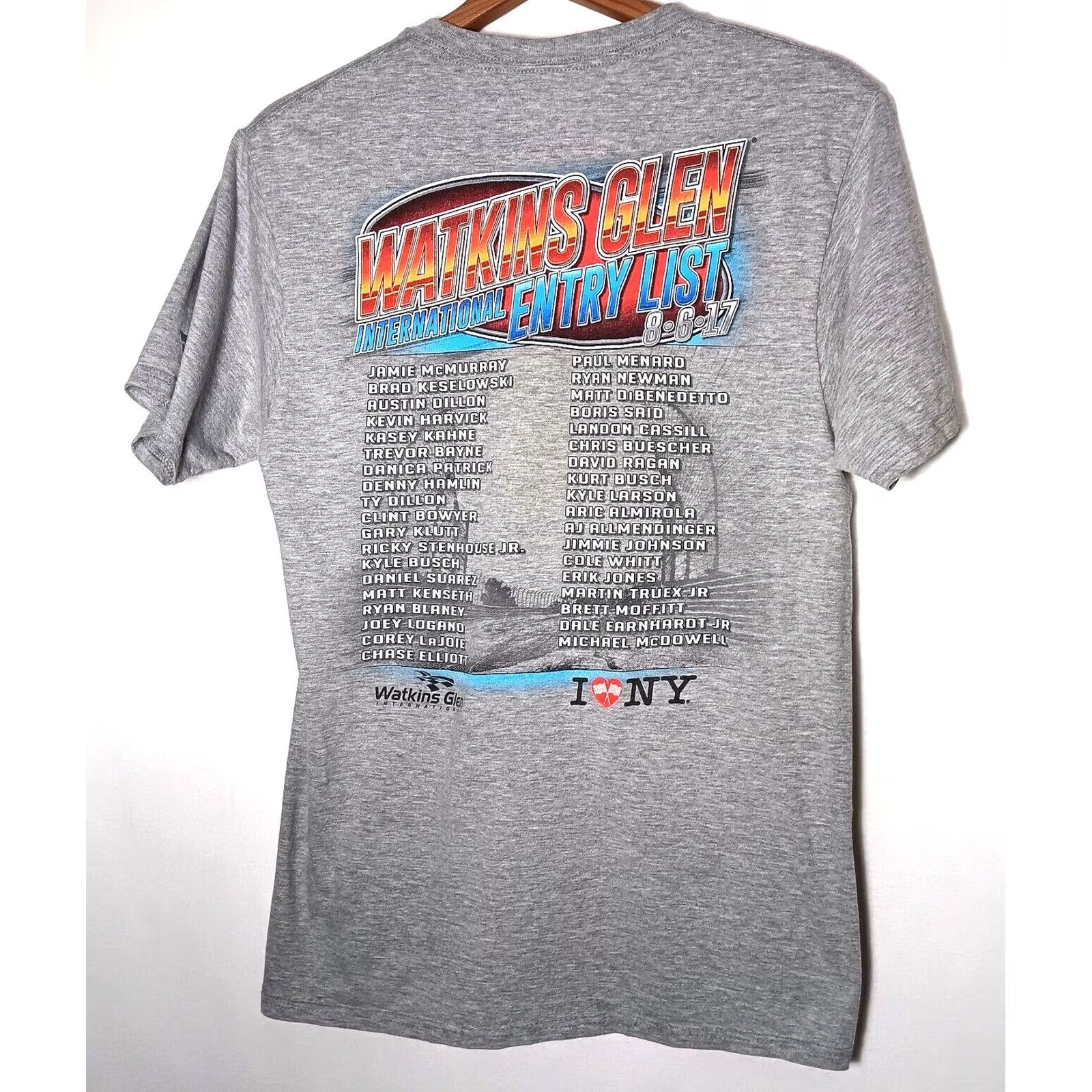 Vintage VINTAGE Watkins Glen International Shirt Small 2017 Gray Fanatics I Love NY 355 Racing NASCAR T-Shirt Mens Short Sleeve Crew Neck Double-Sided Size US S / EU 44-46 / 1 - 3 Thumbnail
