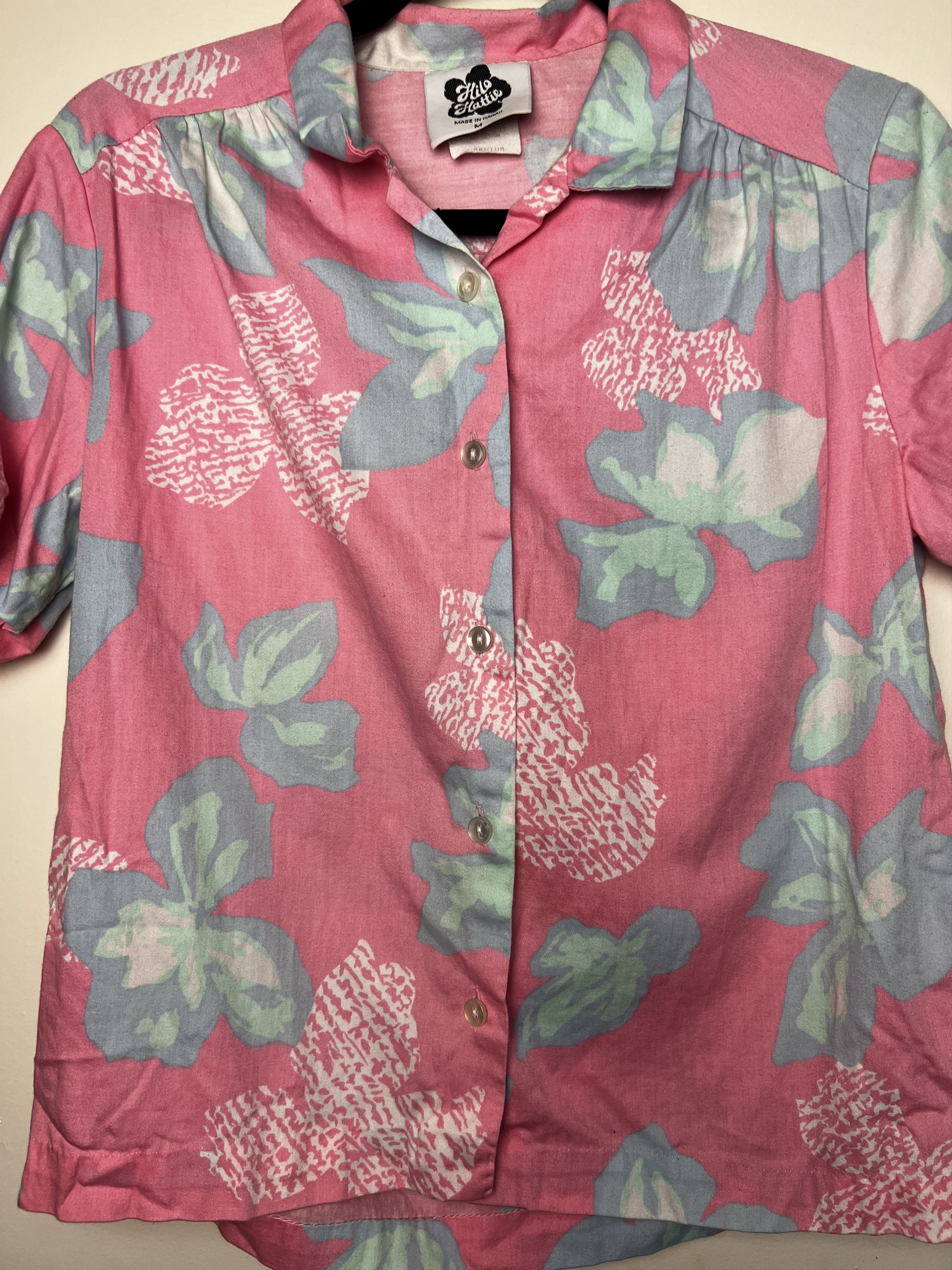Vintage Vintage 1990's Hilo Hattie Pink Floral Aloha Hawaiian Shirt Size M / US 6-8 / IT 42-44 - 3 Thumbnail