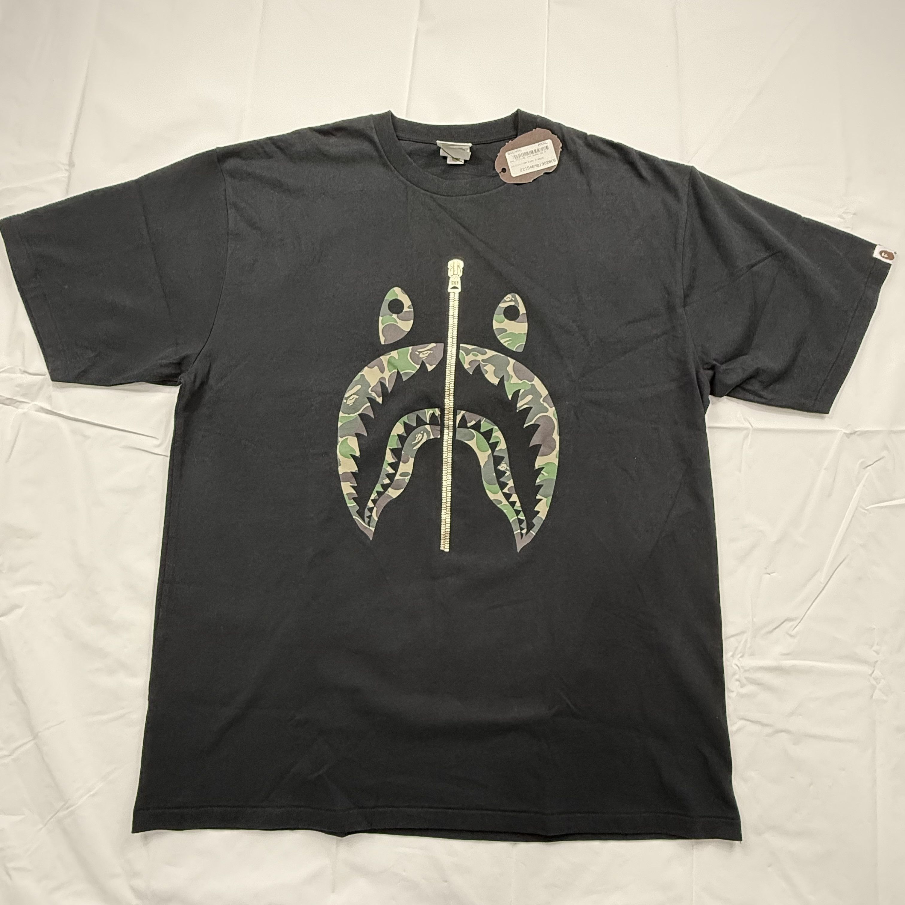 Bape BAPE Shark ABC Camo Zipper T-Shirt Black Green XXXL Size US XXL / EU 58 / 5 - 1 Thumbnail