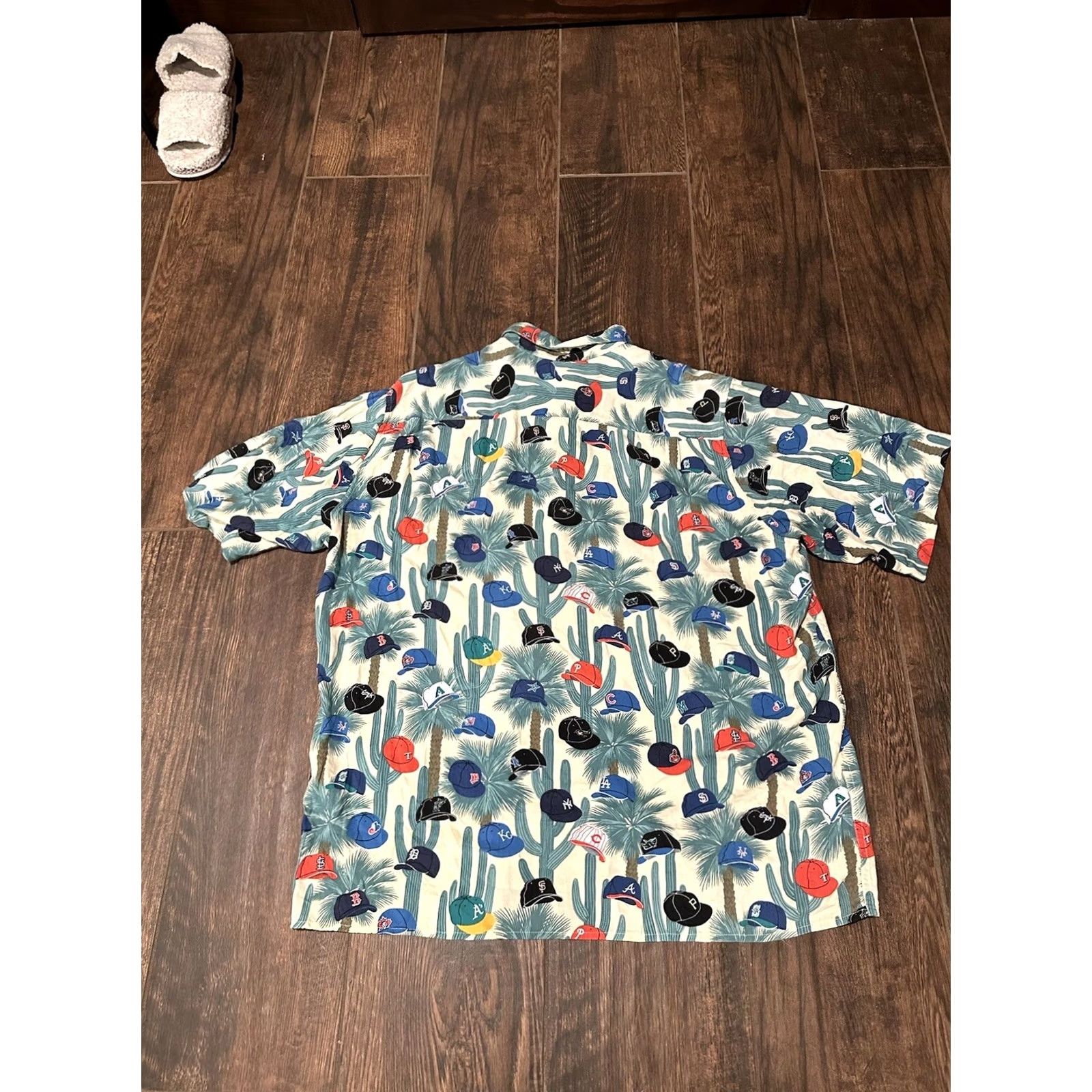 Reyn Spooner Reyn Spooner MLB Spring Training Hawaiian Shirt Large Adult Multicolor Button-Up with Floral Print Size US L / EU 52-54 / 3 - 6 Thumbnail