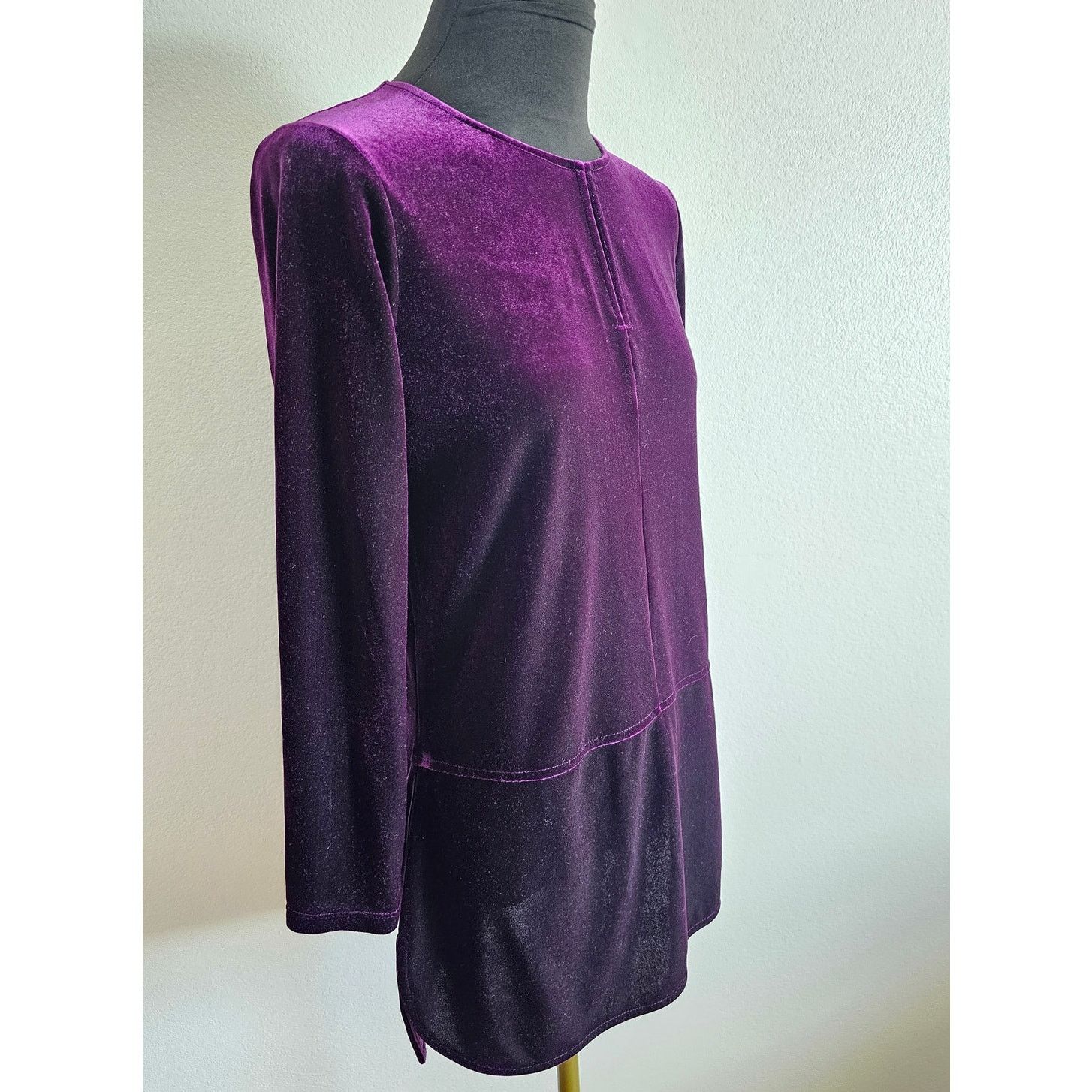 Lauren Ralph Lauren Lauren Ralph Laure Plum Velvet Keyhole Pullover Tunic Top S Size S / US 4 / IT 40 - 2 Thumbnail