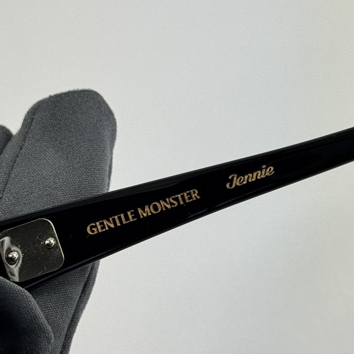 Gentle Monster x JENNIE JENTLE SALON DONUT BUN SUBGLASSES Size ONE SIZE - 8 Thumbnail