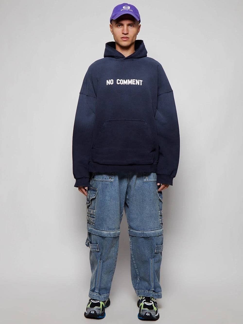 Balenciaga o1w1db11123 Hoodie in Dark Blue Size US XL / EU 56 / 4 - 3 Thumbnail