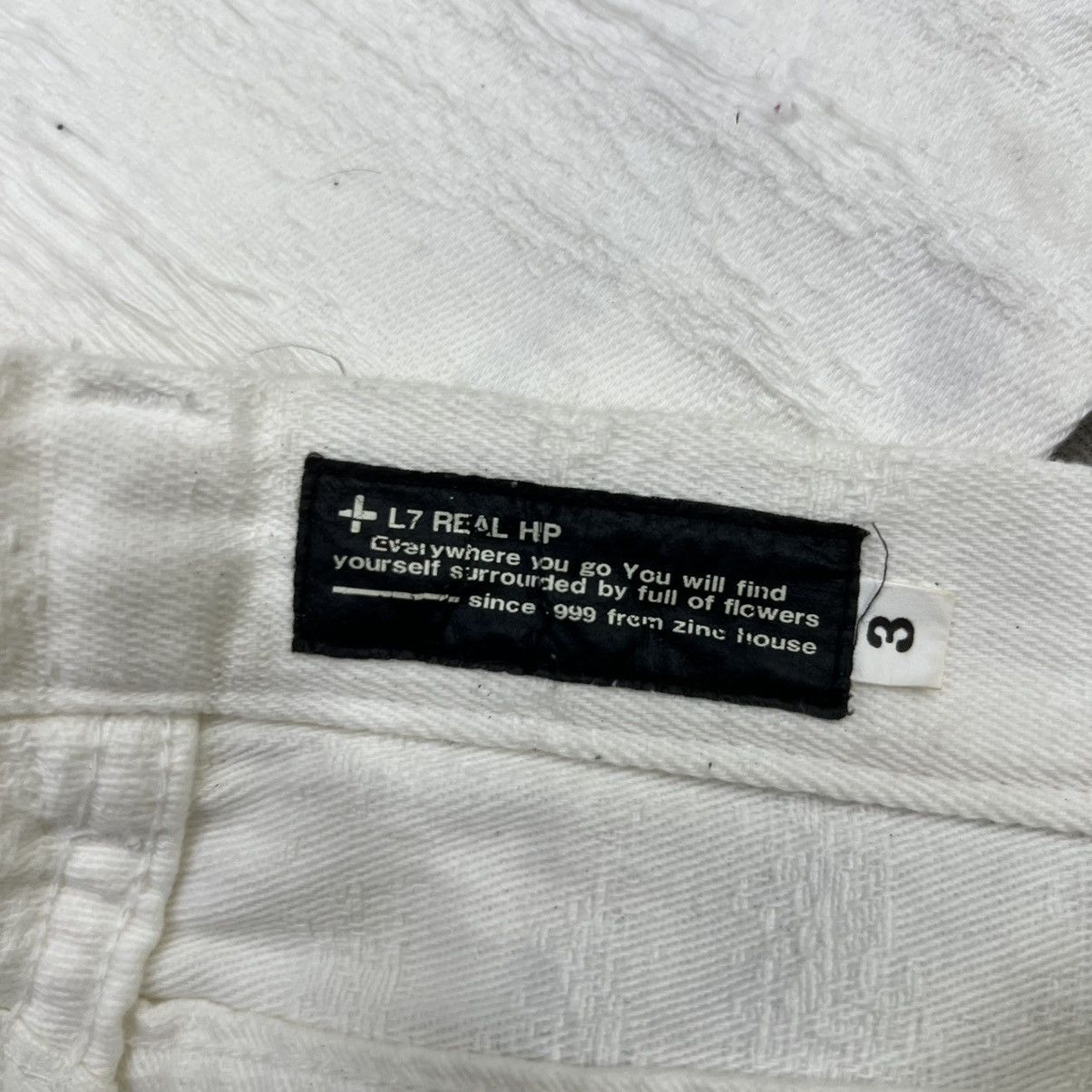 L7 Real Hip L7 REAL HIP DISTINCTIVE RIP AND REPAIR DESIGN FLARE JEANS Size US 32 / EU 48 - 18 Thumbnail