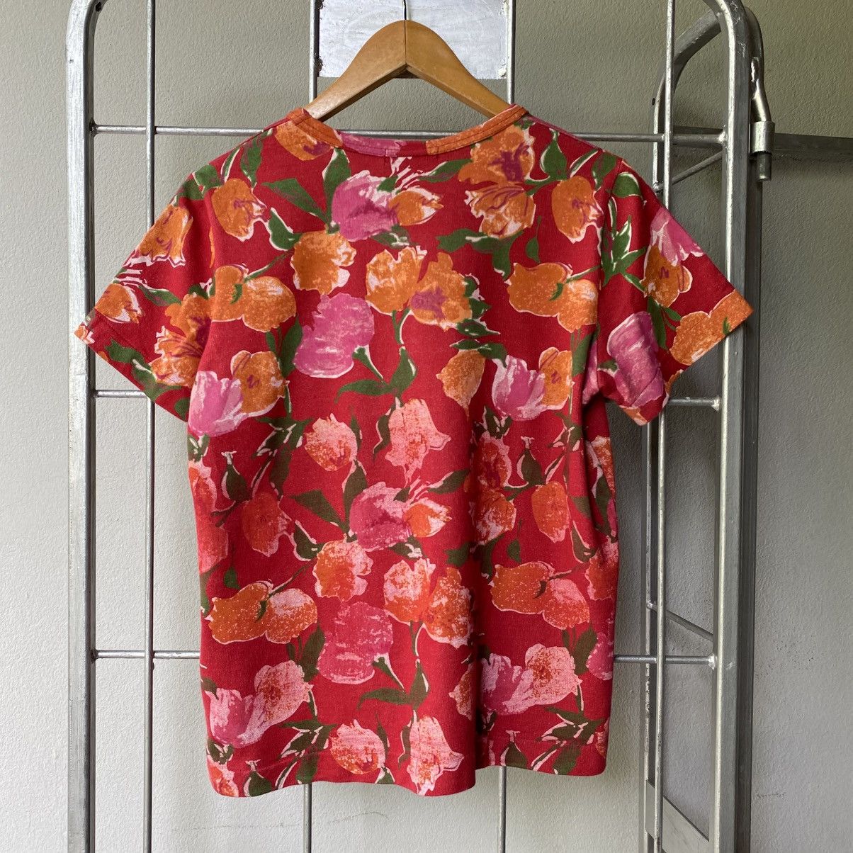 Comme des Garcons Comme des Garcons Red Floral Tee Size S / US 4 / IT 40 - 10 Thumbnail