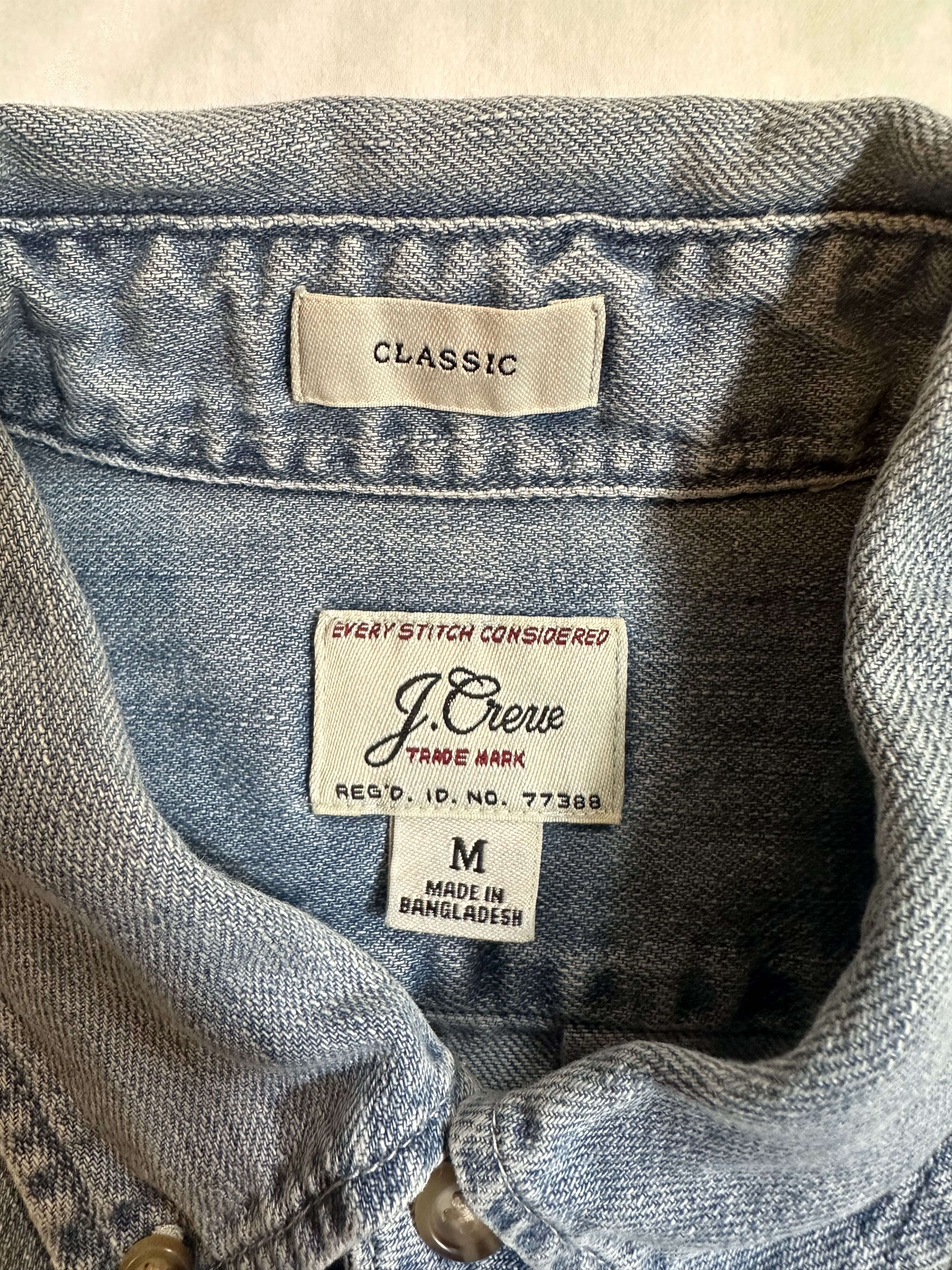 J.Crew Cotton blue denim button down Size US M / EU 48-50 / 2 - 3 Thumbnail