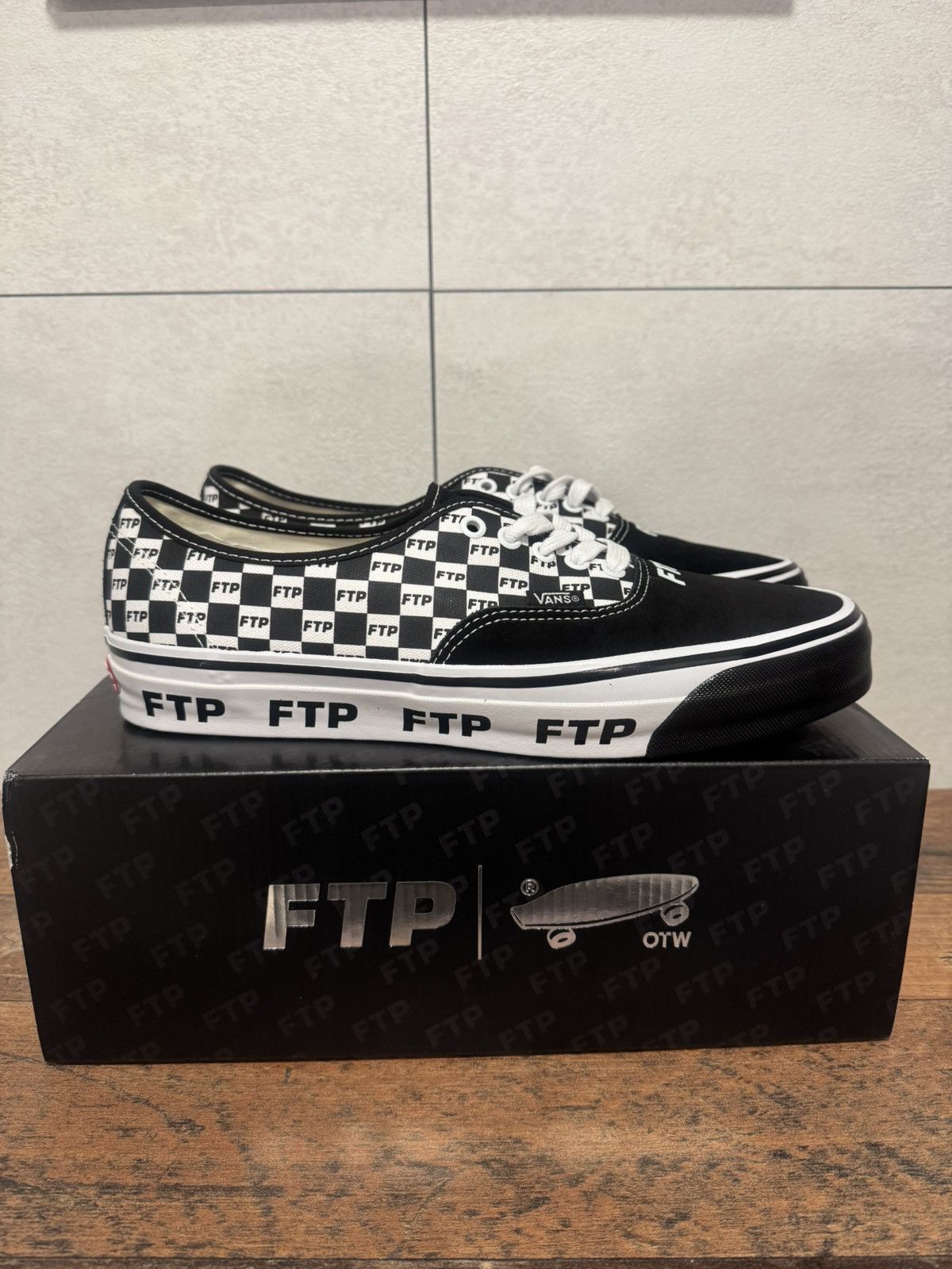 Fuck The Population × Van Ftp vans us12 eu46 Size US 12 / EU 45 - 1 Thumbnail
