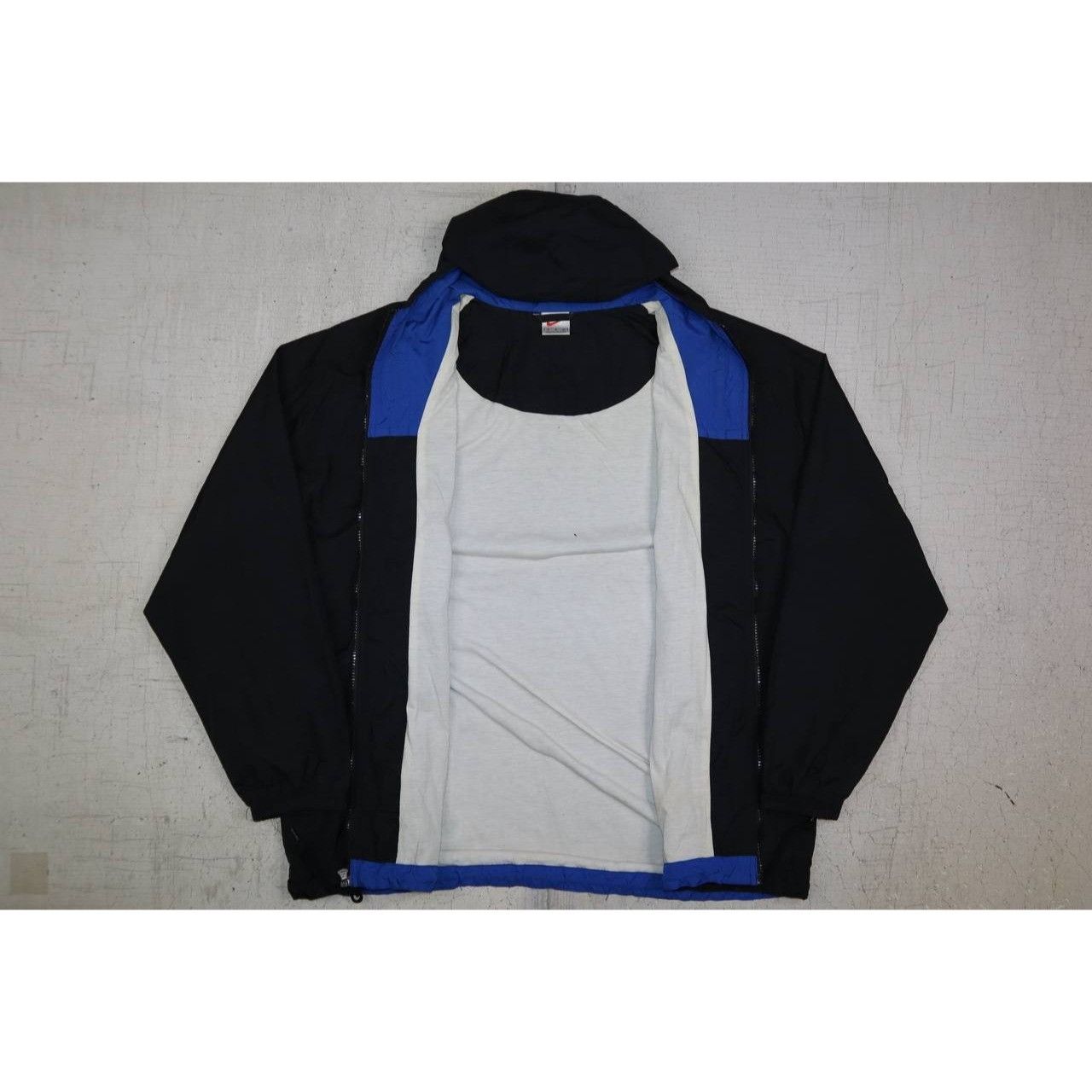 Nike Nike Windrunner Jacket Men's M Black Windbreaker Hooded Size US M / EU 48-50 / 2 - 4 Thumbnail