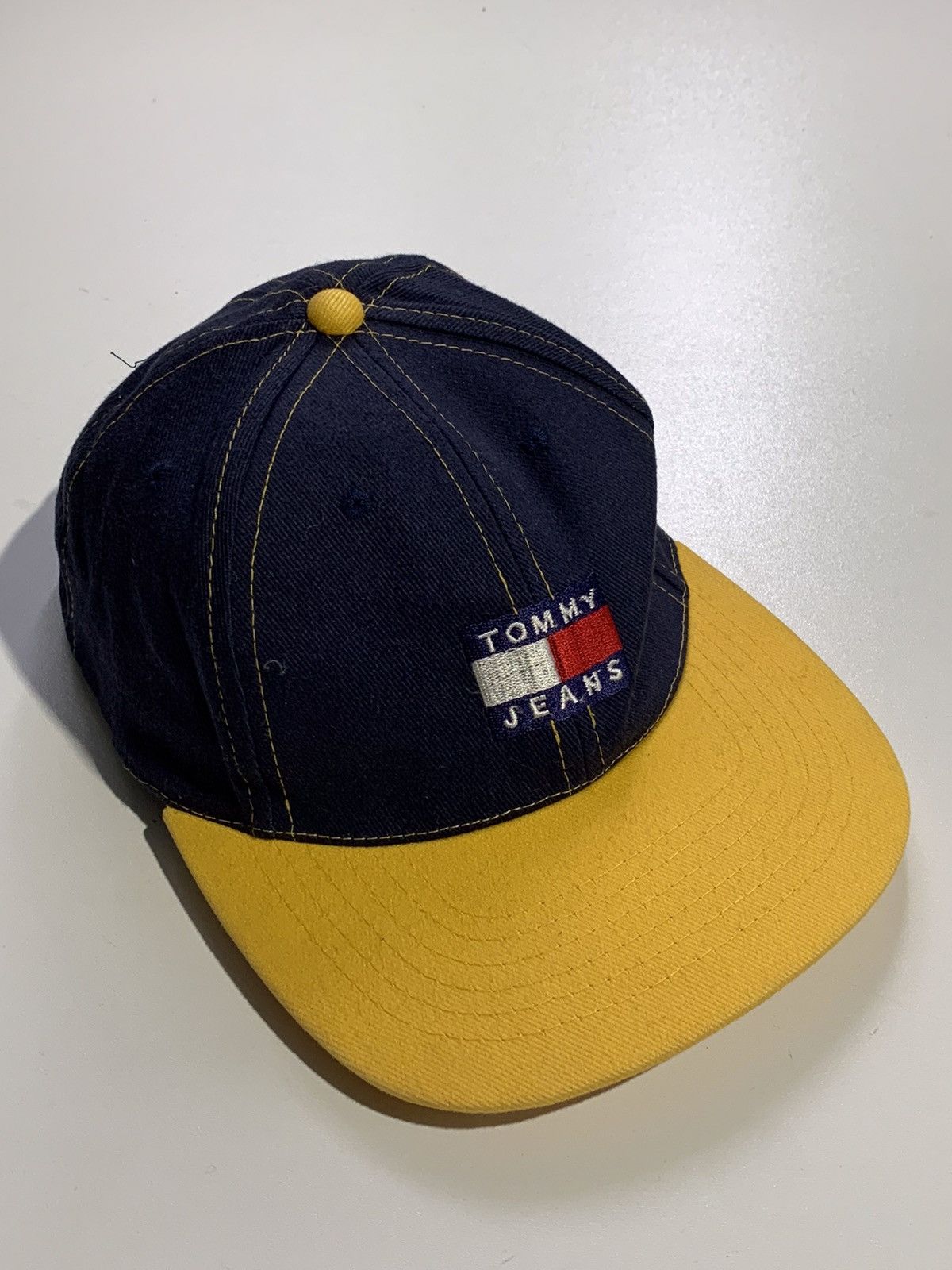 Tommy Hilfiger Vintage Tommy Hilfiger hype y2k streetwear style cap Size ONE SIZE - 1 Thumbnail