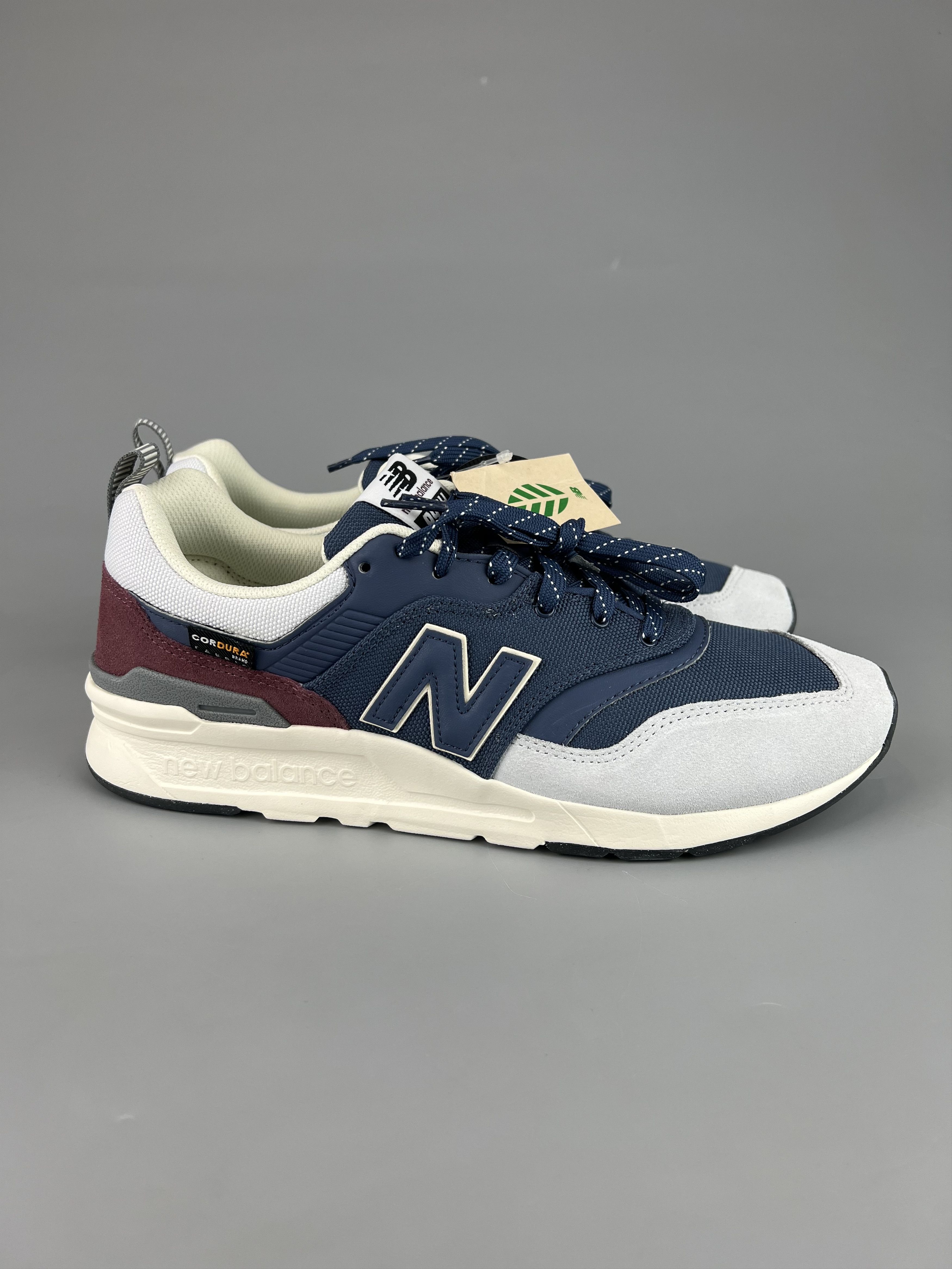 New Balance New Balance 997H Cordura Men's Sneakers Size US 10 / EU 43 - 2 Thumbnail