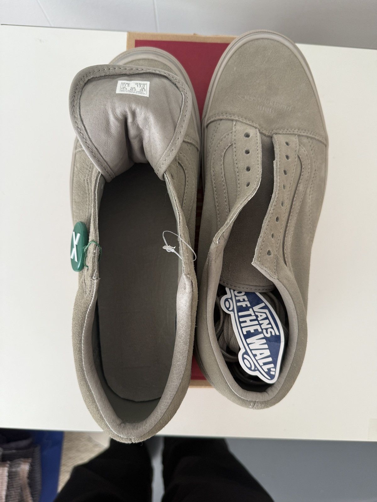 Neighborhood vans old skool neighborhood greige Size US 11.5 / EU 44-45 - 4 Thumbnail