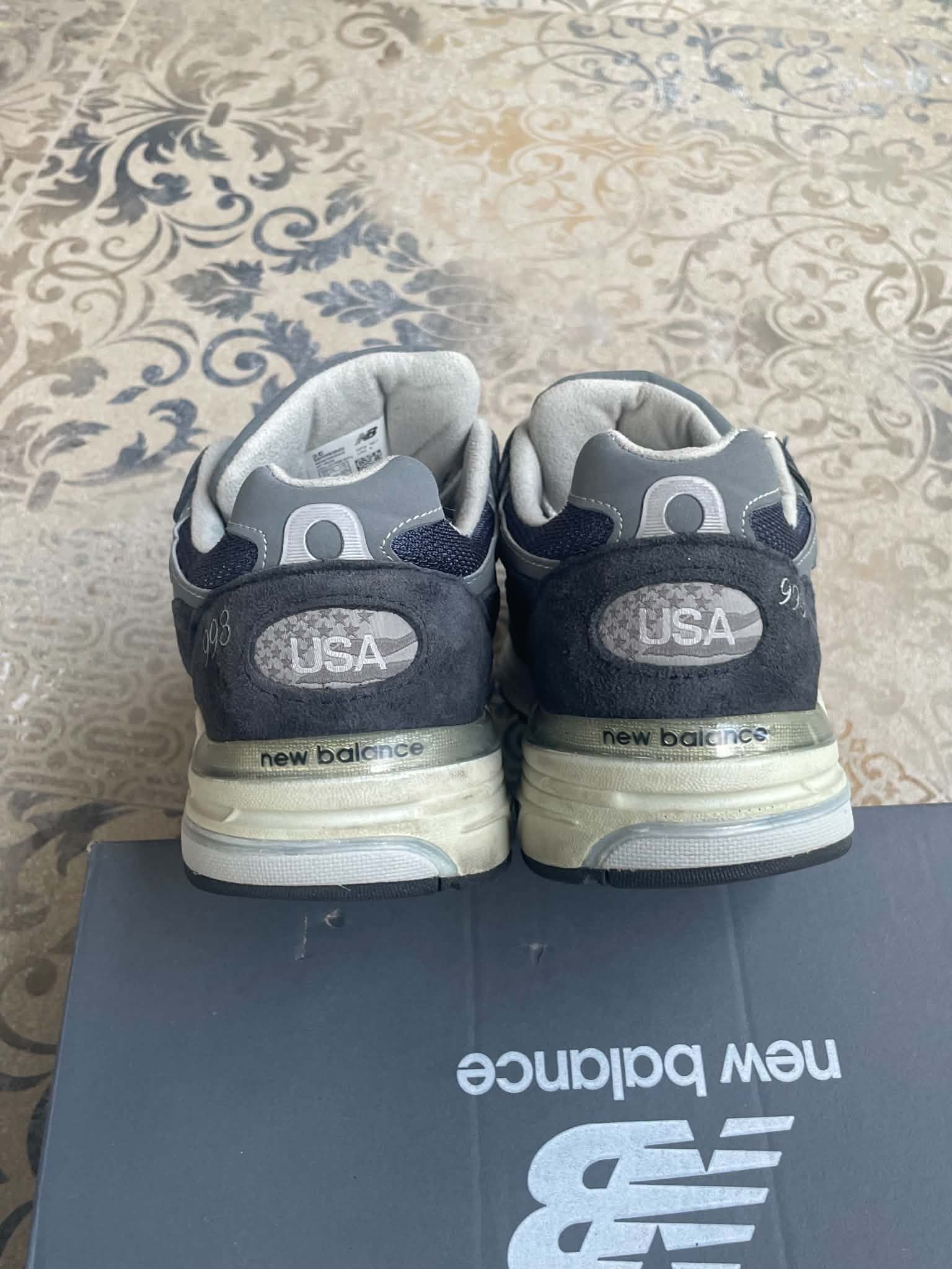 New Balance New Balance 993 MR993NV Made In USA kith Navy Size US 7.5 / EU 40-41 - 3 Thumbnail