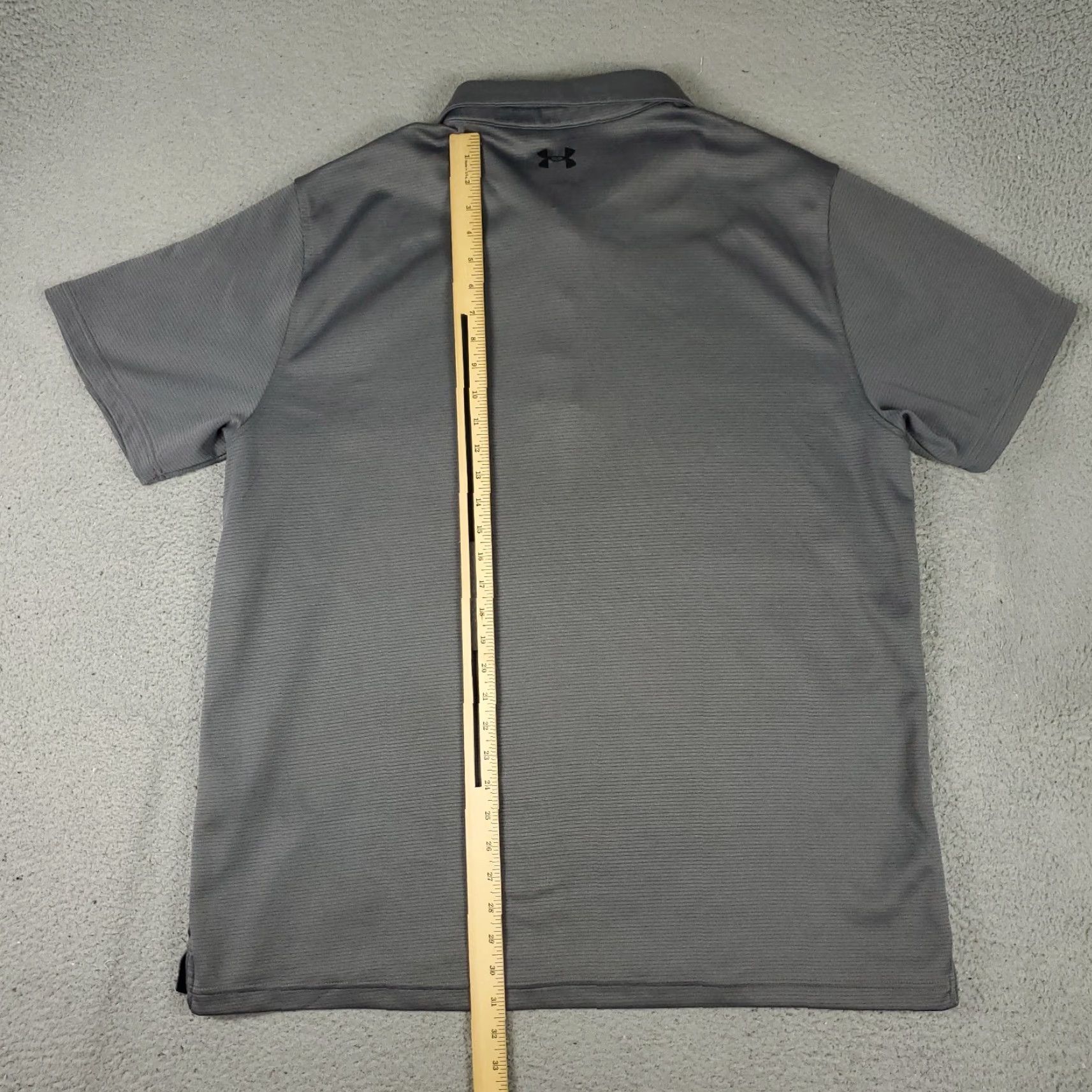 Under Armour Under Armour Polo Shirt Mens Size 3XL Gray Short Sleeve Polo Shirt Casual Golf Business Formal 100% Polyester Logo Button Vintage: No Mens Size US XXL / EU 58 / 5 - 4 Thumbnail
