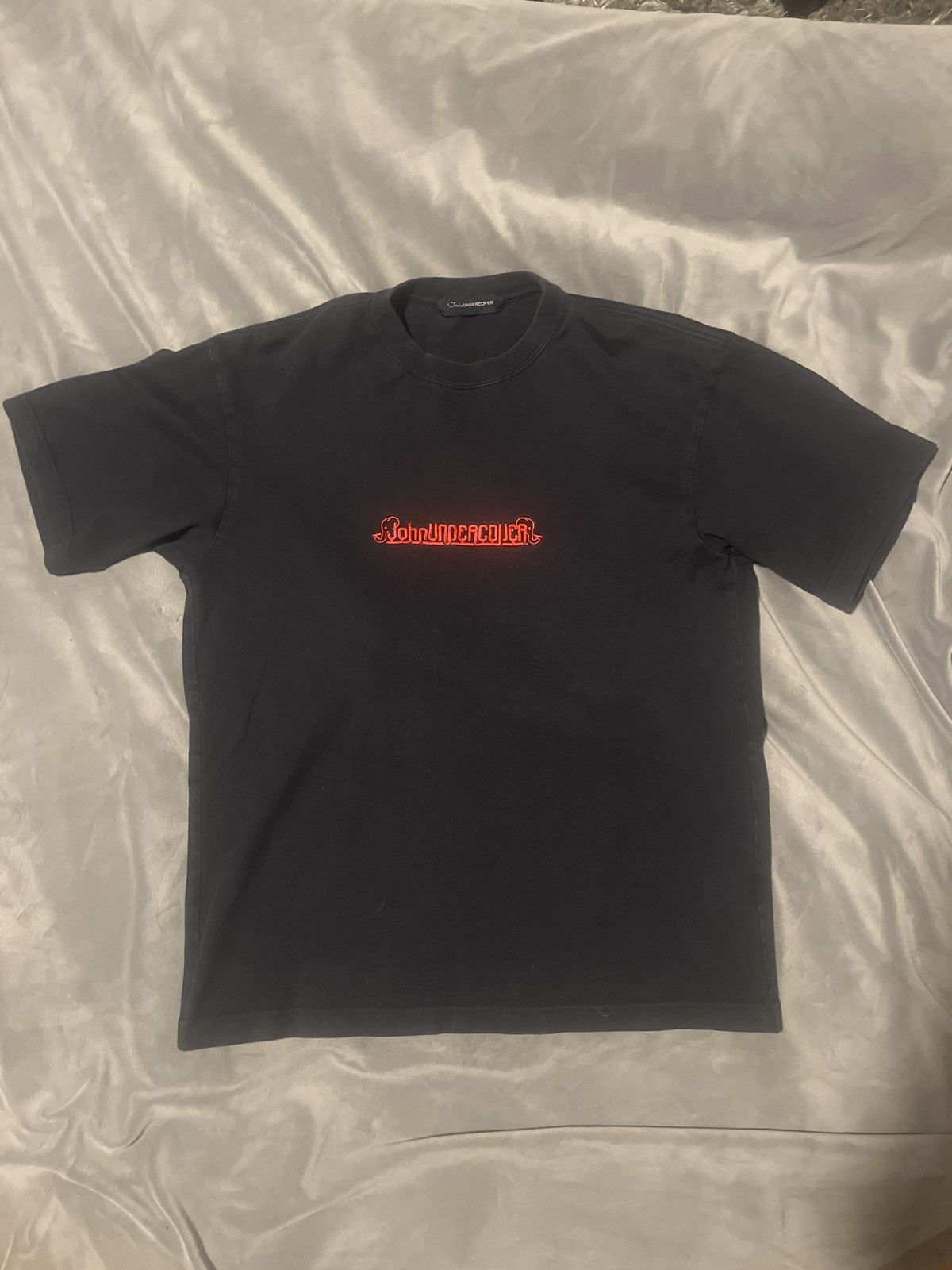 John Undercover John UNDERCOVER Elephant Logo Embroidered Tee Black & Red Size US S / EU 44-46 / 1 - 1 Thumbnail