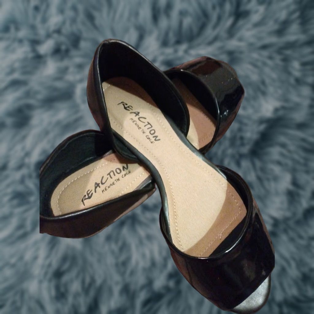Kenneth Cole Kenneth Cole Reaction Flats Women Black Open Toed Size 7 Synthetic Shoes Size US 7 / IT 37 - 1 Thumbnail
