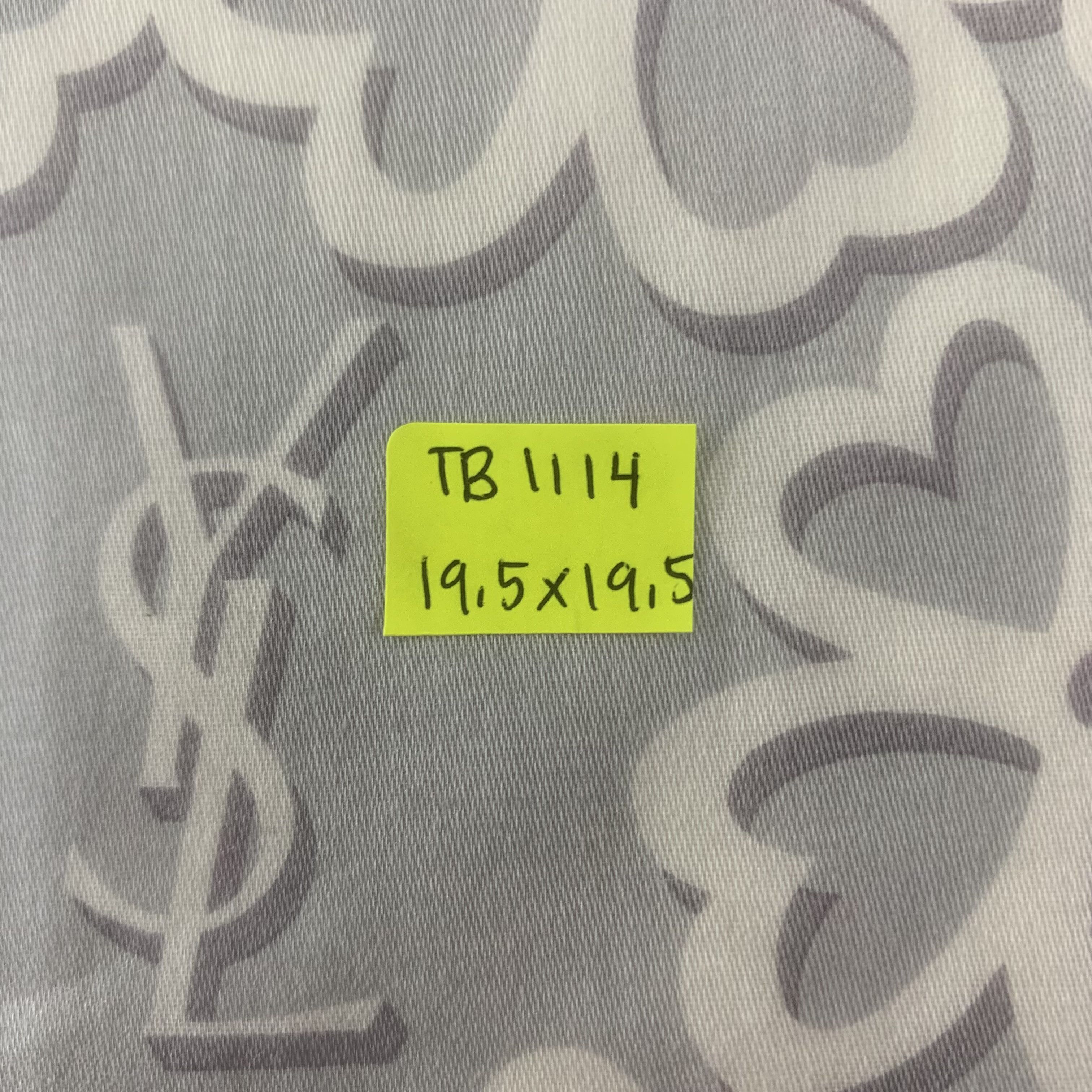 Yves Saint Laurent Yves Saint Lauren Handkerchief Bandana Neckerchief TB1114 Size ONE SIZE - 9 Thumbnail