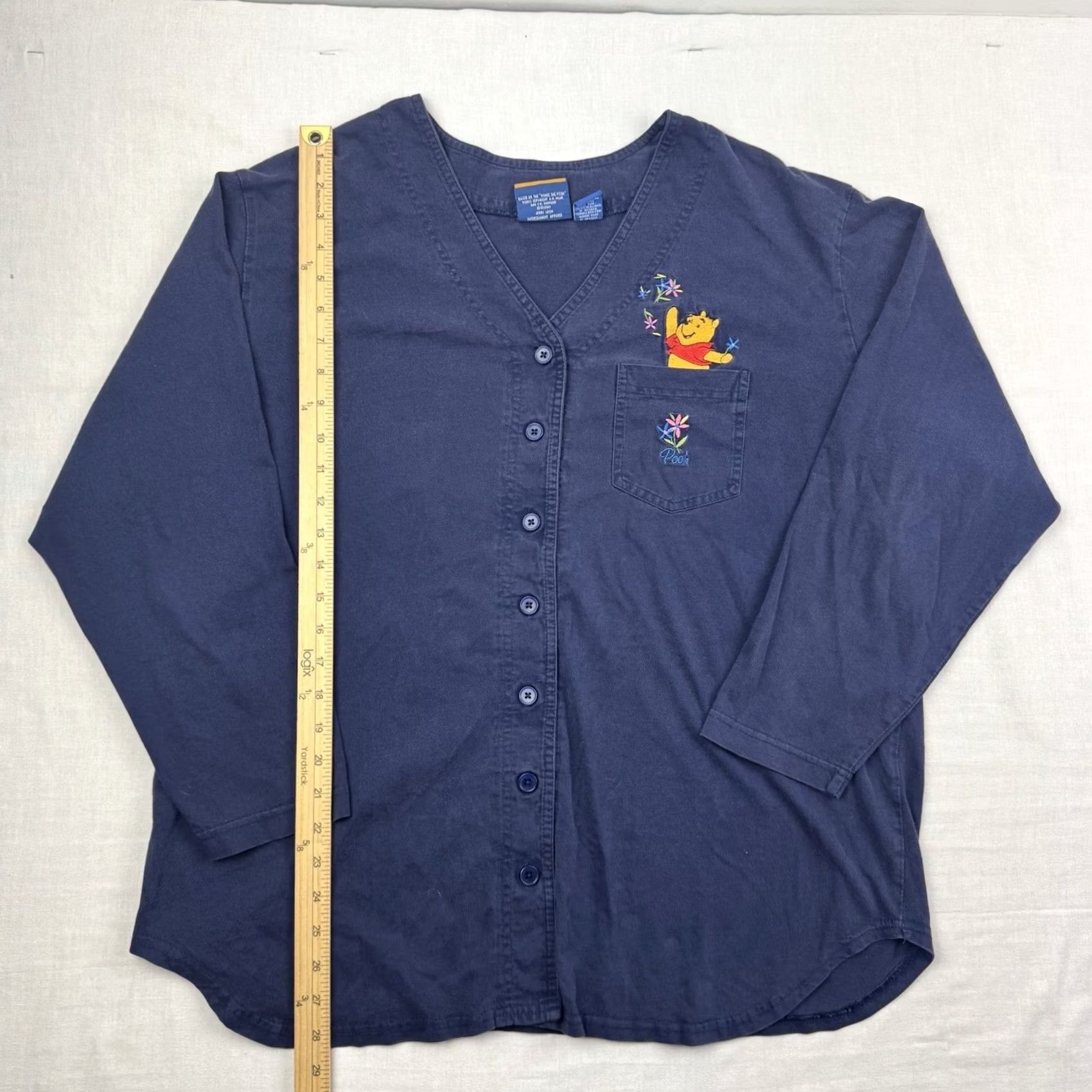 Disney VINTAGE Pooh Winnie The Pooh Button-Up Shirt Womens 2X Blue Cotton Embroidered Flowers Long Sleeve V-Neck Womens Disney World 90s Size XXL / US 16-18 / IT 52-54 - 7 Thumbnail