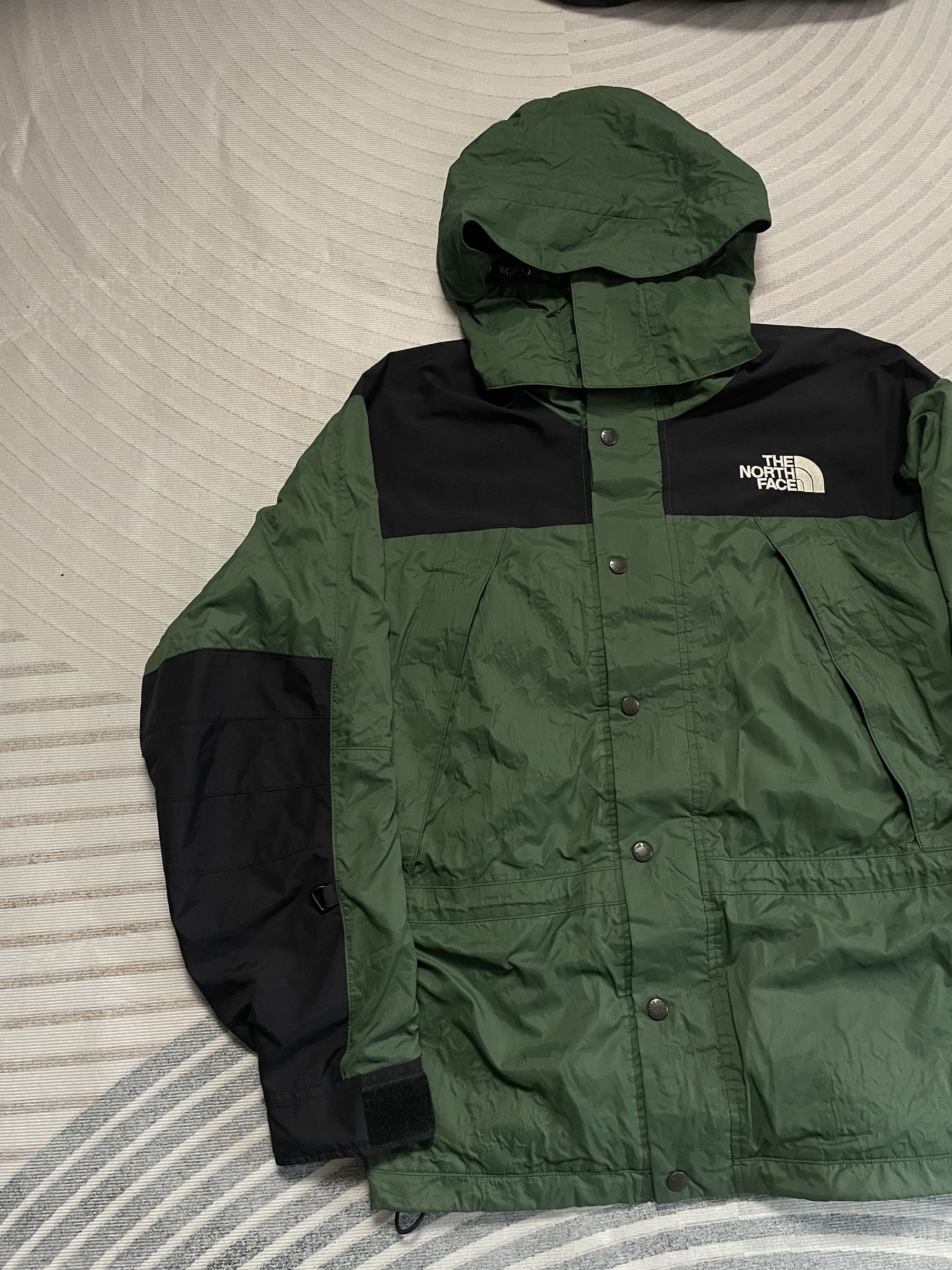 The North Face Vintage The North Face GTX 1990 Rain Jacket Large Size US L / EU 52-54 / 3 - 2 Thumbnail