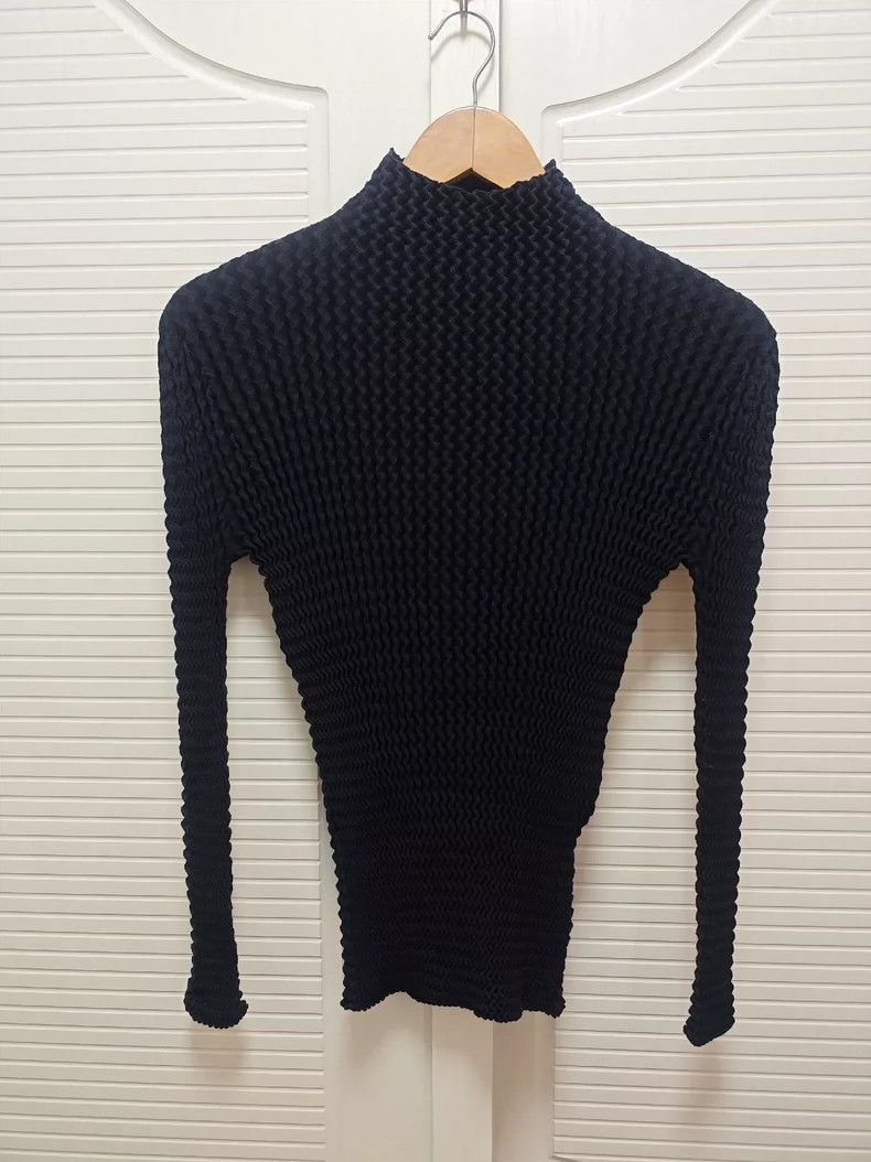 Issey Miyake Issey Miyake Sponge knitted base layer shirt Size M / US 6-8 / IT 42-44 - 1 Thumbnail