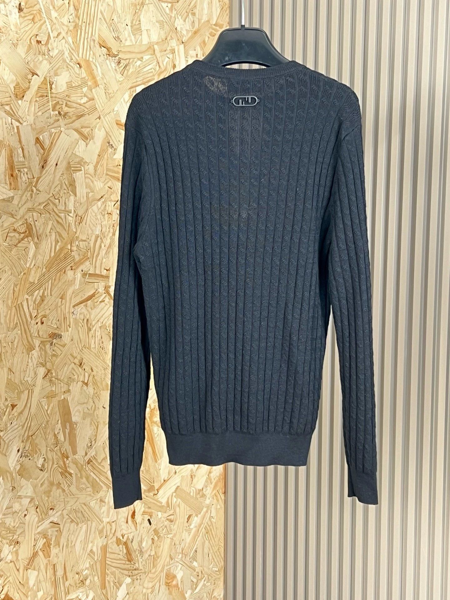 Fendi fendi black wool knit sweater with patterns Size US M / EU 48-50 / 2 - 5 Thumbnail