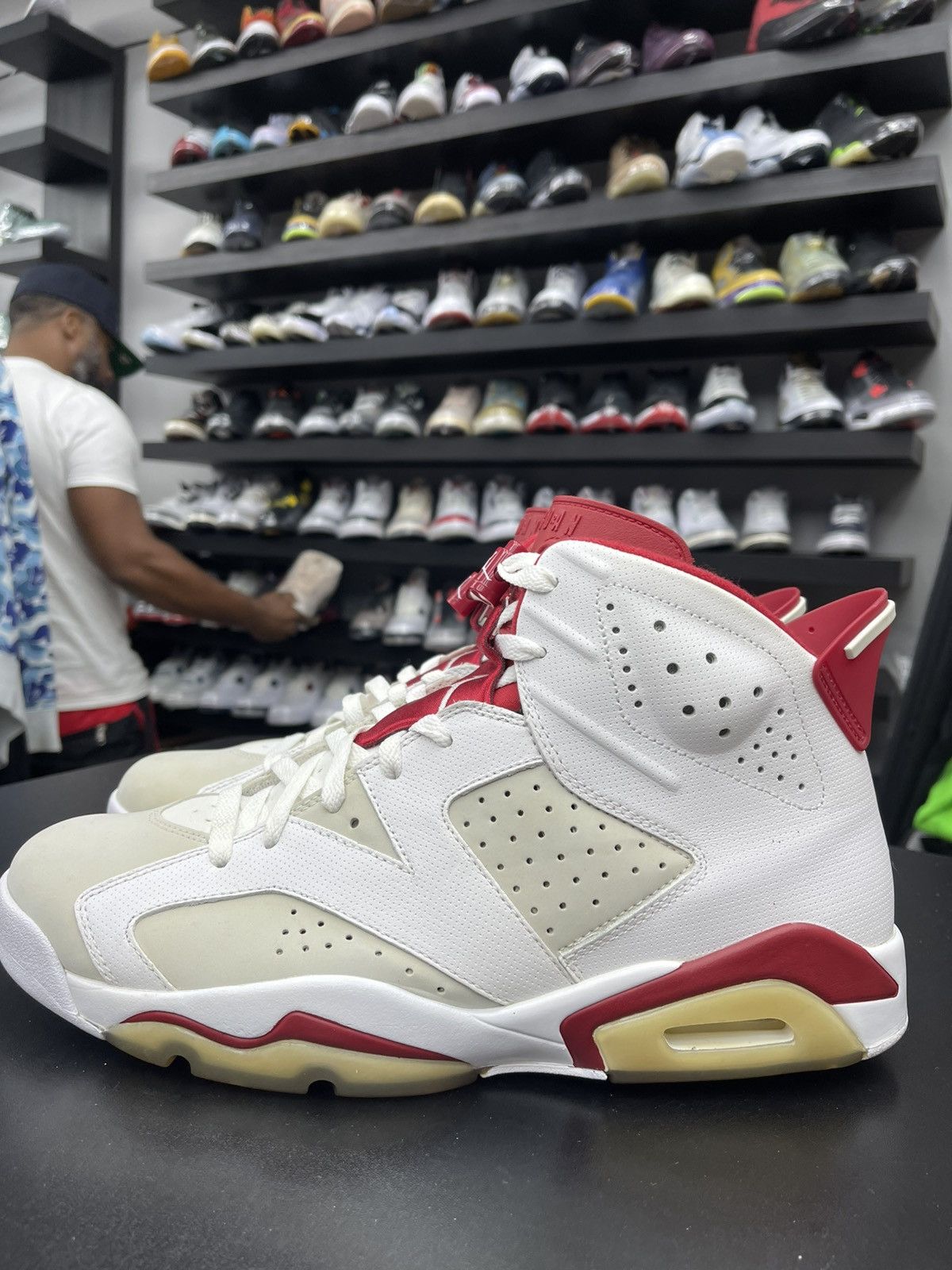 Jordan Brand Size 13 - Jordan 6 Alternate Hare CLEAN! Size US 13 / EU 46 - 1 Thumbnail
