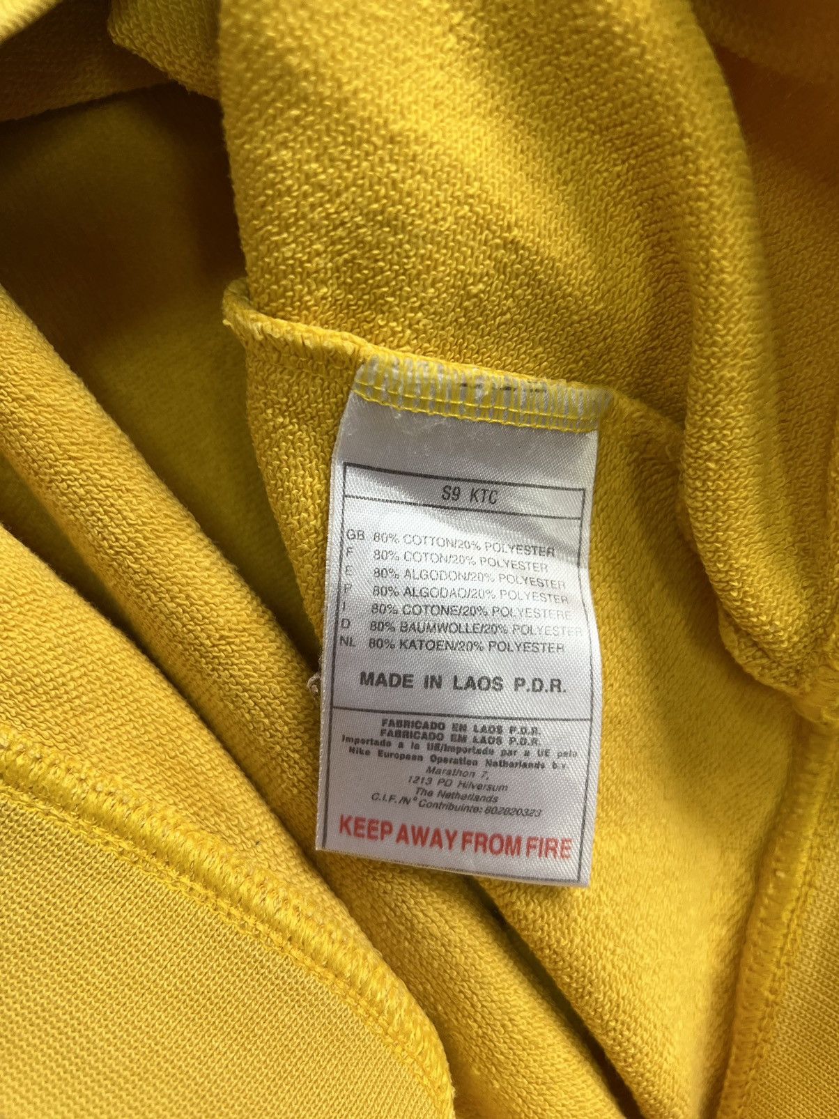 Nike × Vintage Vintage Nike Yellow Oversized Y2K Sweatshirt Mens XL Size US XL / EU 56 / 4 - 6 Thumbnail