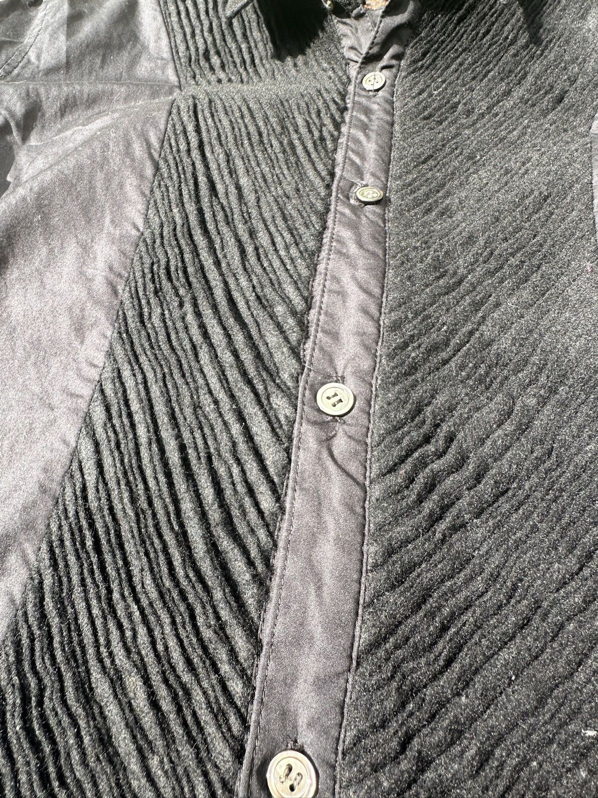 Jun Takahashi × Undercover Undercover AW05 “Arts & Crafts” Pleated Shirt Archive Size US L / EU 52-54 / 3 - 4 Thumbnail