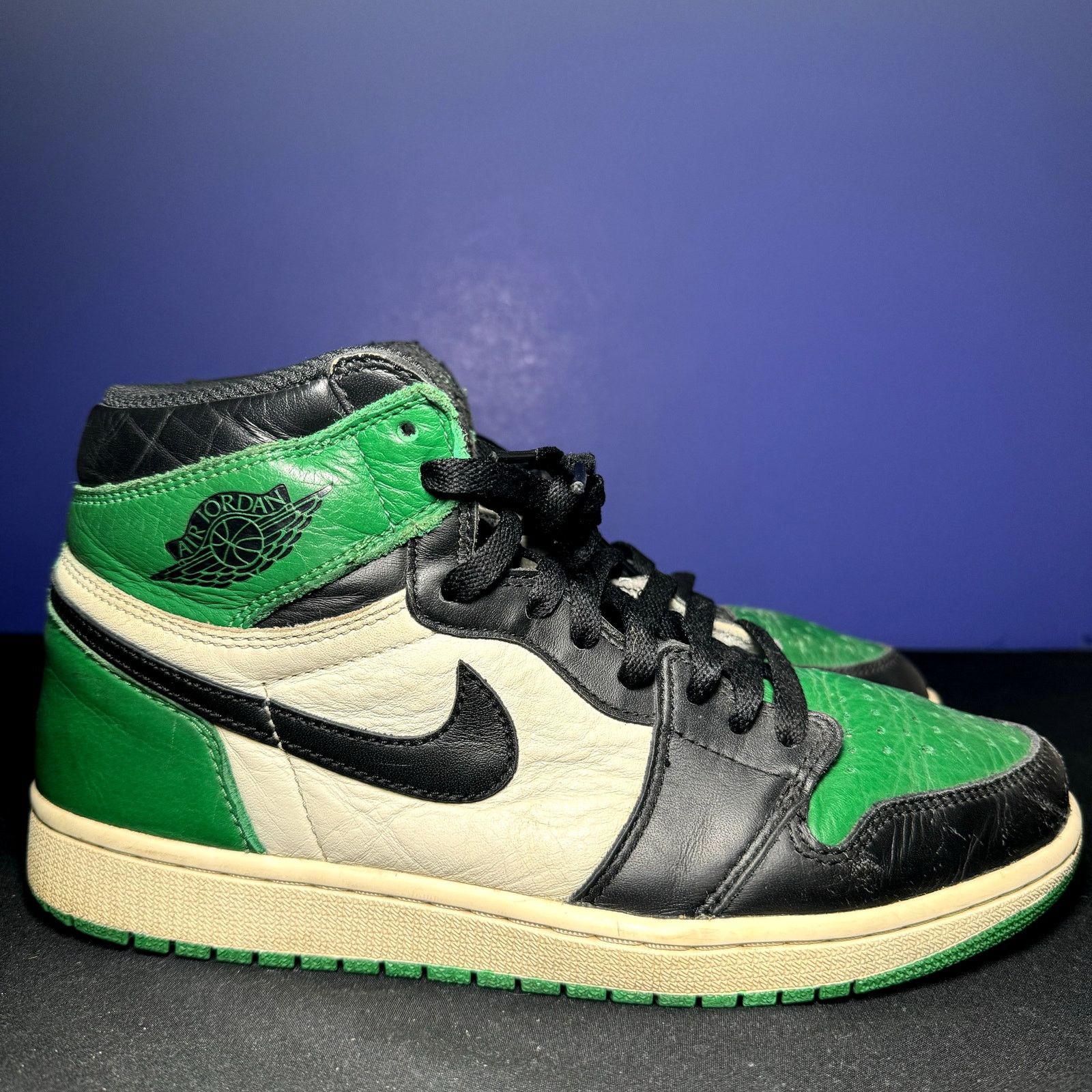 Size Air Jordan Retro High OG Pine Green Men's Shoes