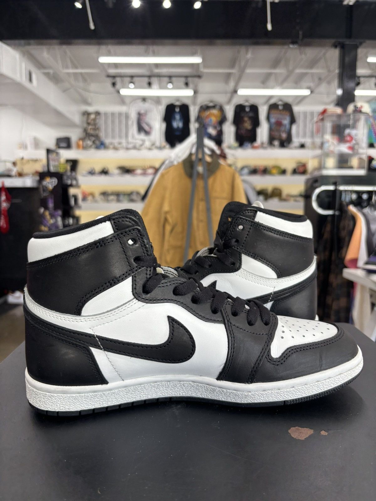 Jordan Brand Jordan 1 Retro High ‘85 Black White (2023) Sz. 8.5 Size US 8.5 / EU 41-42 - 4 Thumbnail