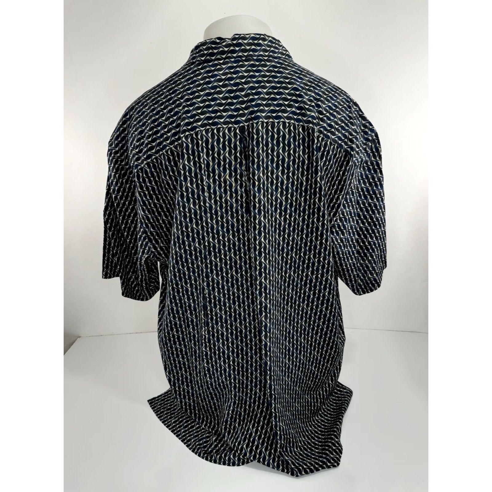 Vintage JHANE BARNES - 100% SILK Geometric Mens XL Shirt Size US XL / EU 56 / 4 - 4 Thumbnail