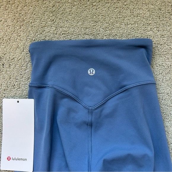 Lululemon lululemon Nulu Mesh Panels High-Rise Tight 25" Washed Denim Size 25" / US 0 / IT 36 - 9 Thumbnail