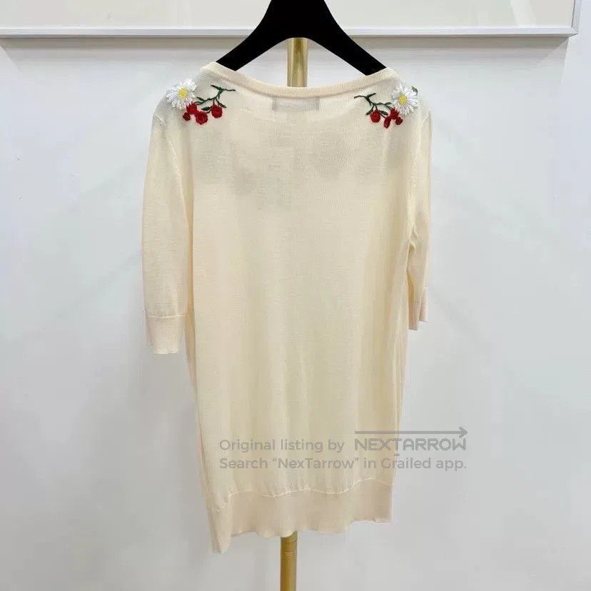 Dolce & Gabbana Dolce & Gabbana Floral Sweater. Size S / US 4 / IT 40 - 2 Thumbnail