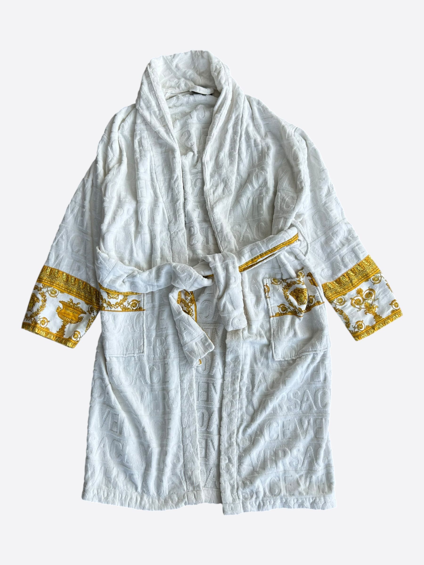 Versace Versace White Baroque Men's Bathrobe Size US L / EU 52-54 / 3 - 1 Thumbnail