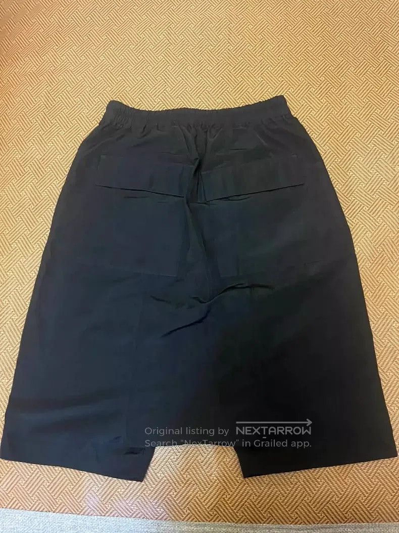 Rick Owens Rick Owens Black Drop-Crotch Shorts. Size US 39 - 2 Thumbnail