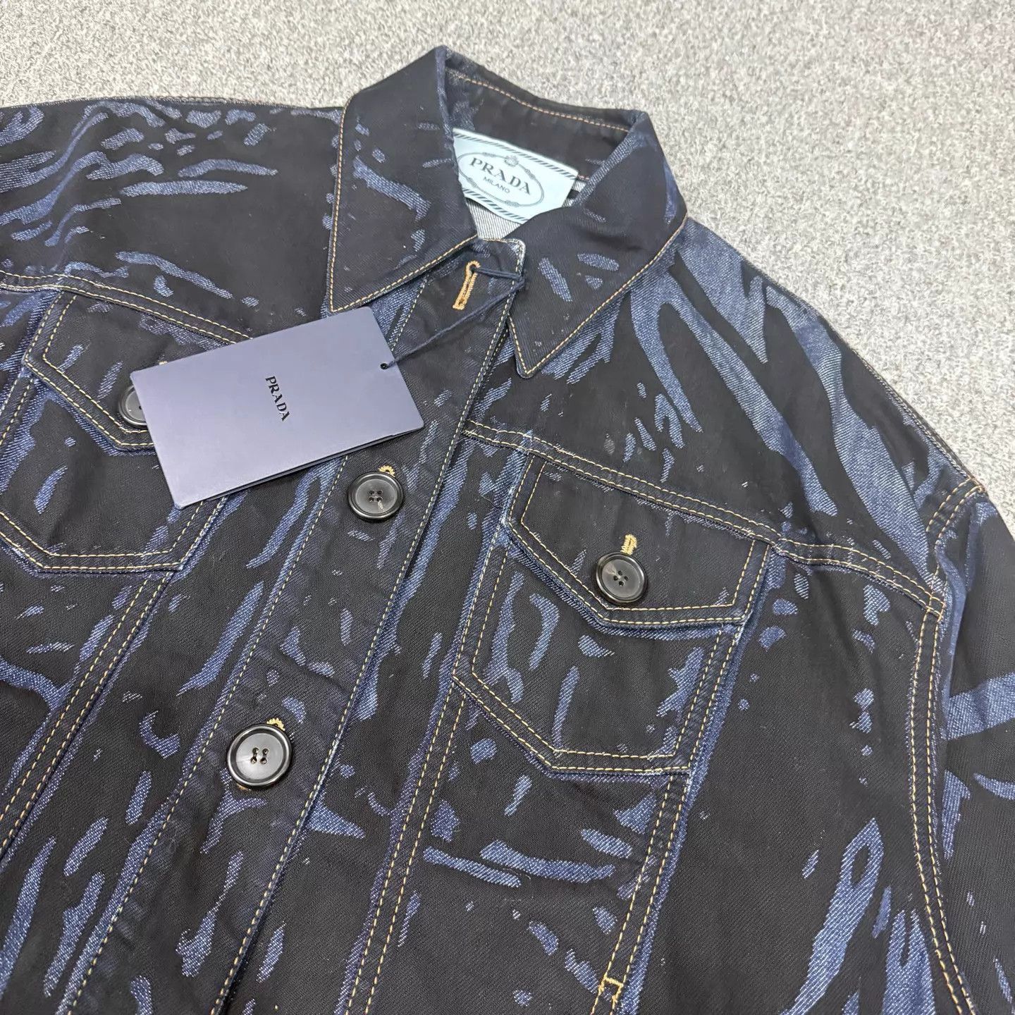 Prada Prada washed gradient denim jacket unused size 38 Size XS / US 0-2 / IT 36-38 - 3 Thumbnail