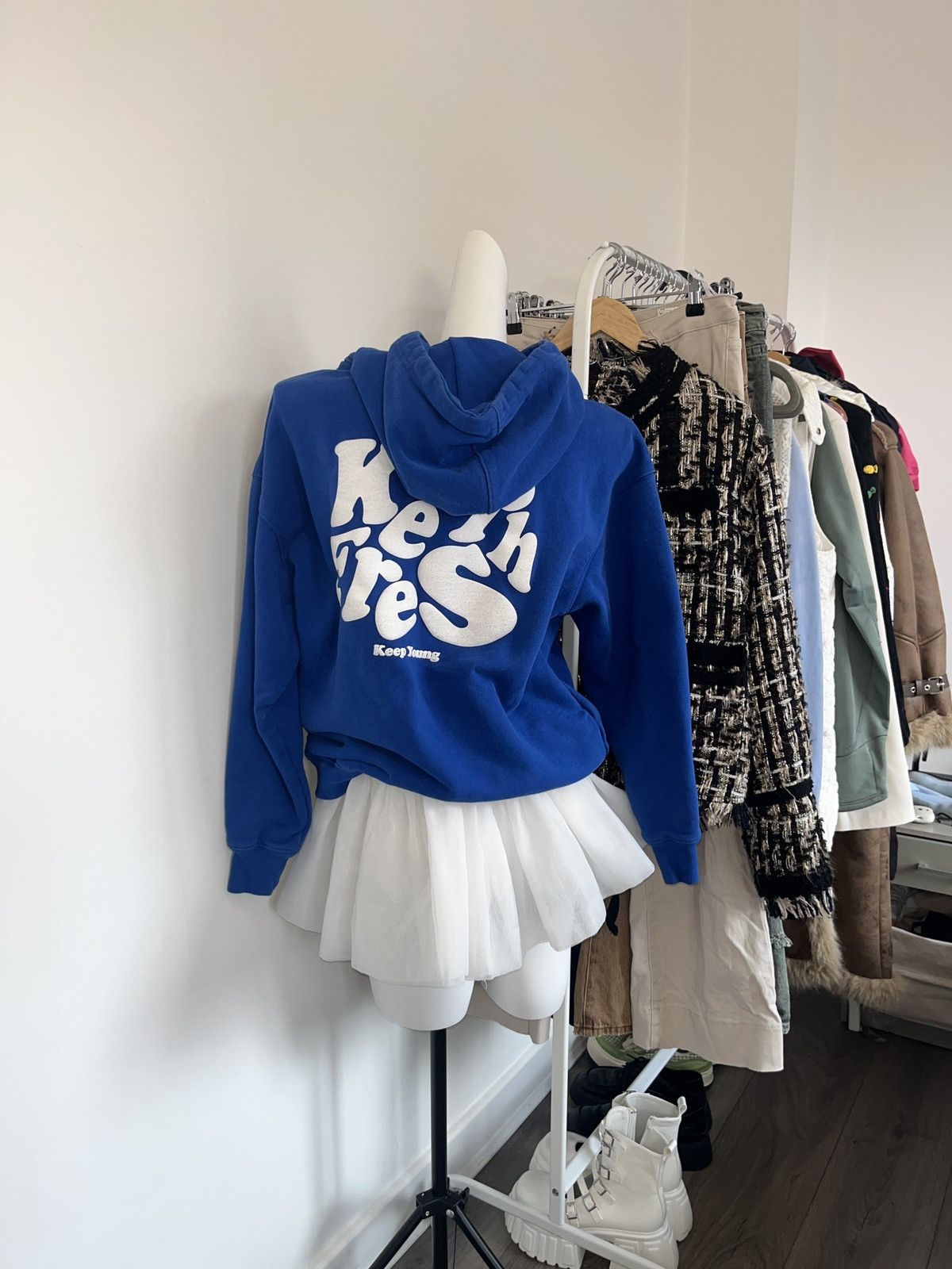 Other casual hoodie bubble letter top softcore sports wear blueunisex hoodie Size S / US 4 / IT 40 - 1 Thumbnail