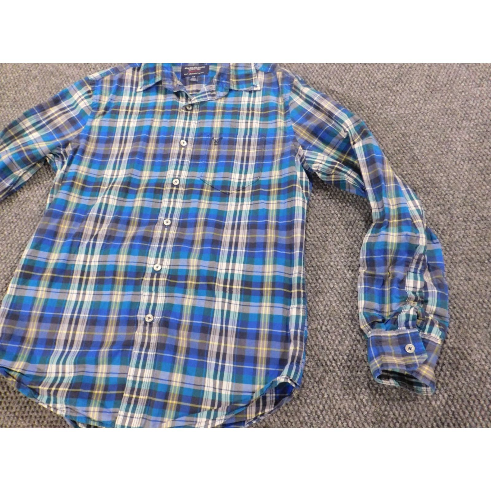 American Eagle Outfitters American Eagle Mens Shirt Small Blue plaid button up athletic fit Size US S / EU 44-46 / 1 - 3 Thumbnail