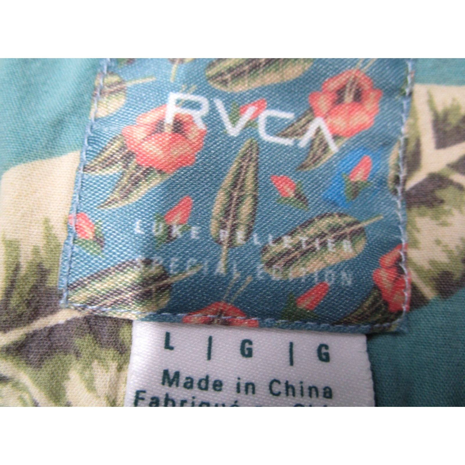 RVCA RVCA Shirt Mens Large Blue Luke Pelletier Button Up Hibiscus Hawaiian Tiki Floral Short Sleeve Colorful Beach California Classic American Work Size US L / EU 52-54 / 3 - 3 Thumbnail