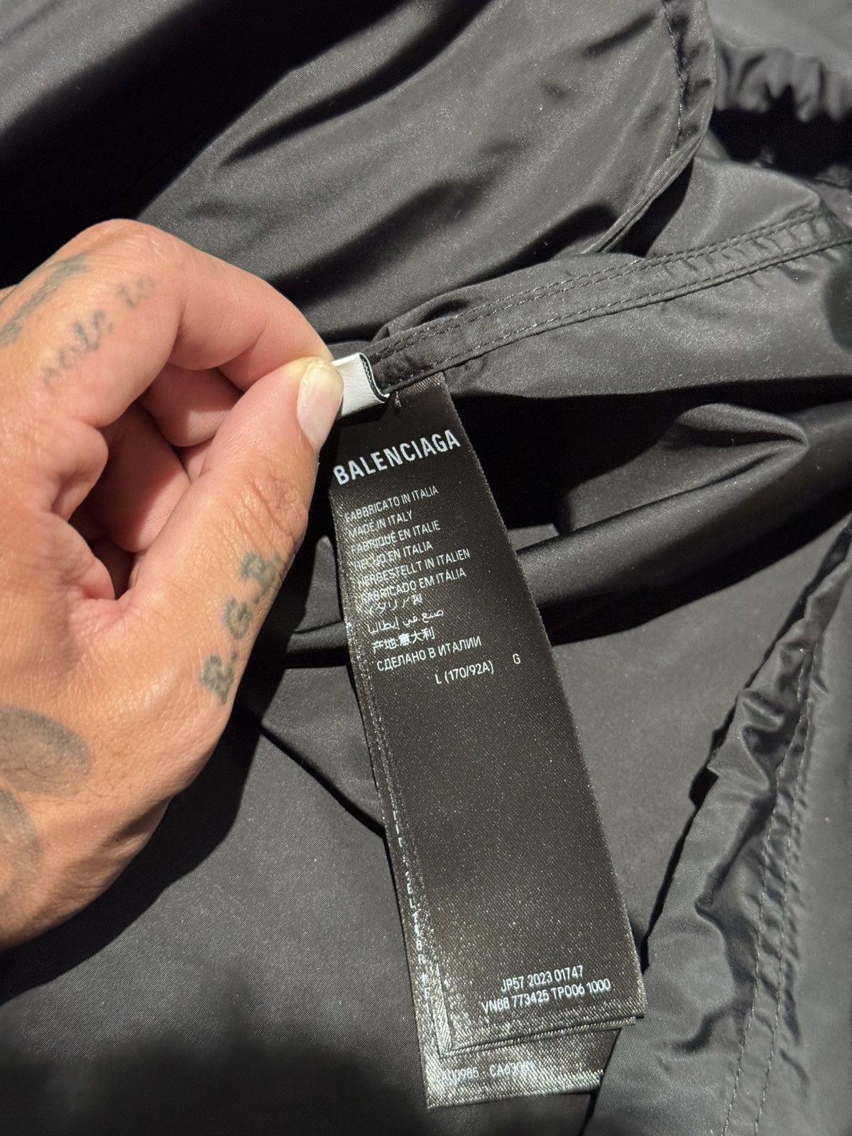 Balenciaga Balenciaga Windbreaker Jacket Jersey Apparel Black L Size US L / EU 52-54 / 3 - 6 Thumbnail
