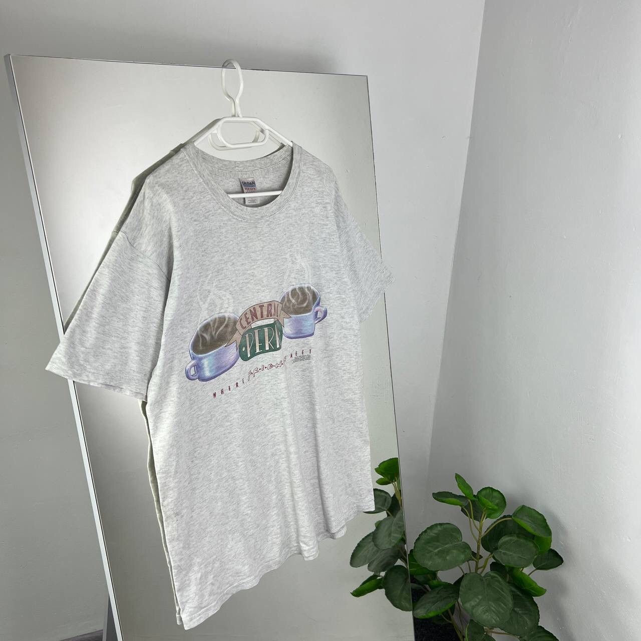 Vintage Rare 1996 Friends Humor Serial 90s Size US L / EU 52-54 / 3 - 1 Thumbnail