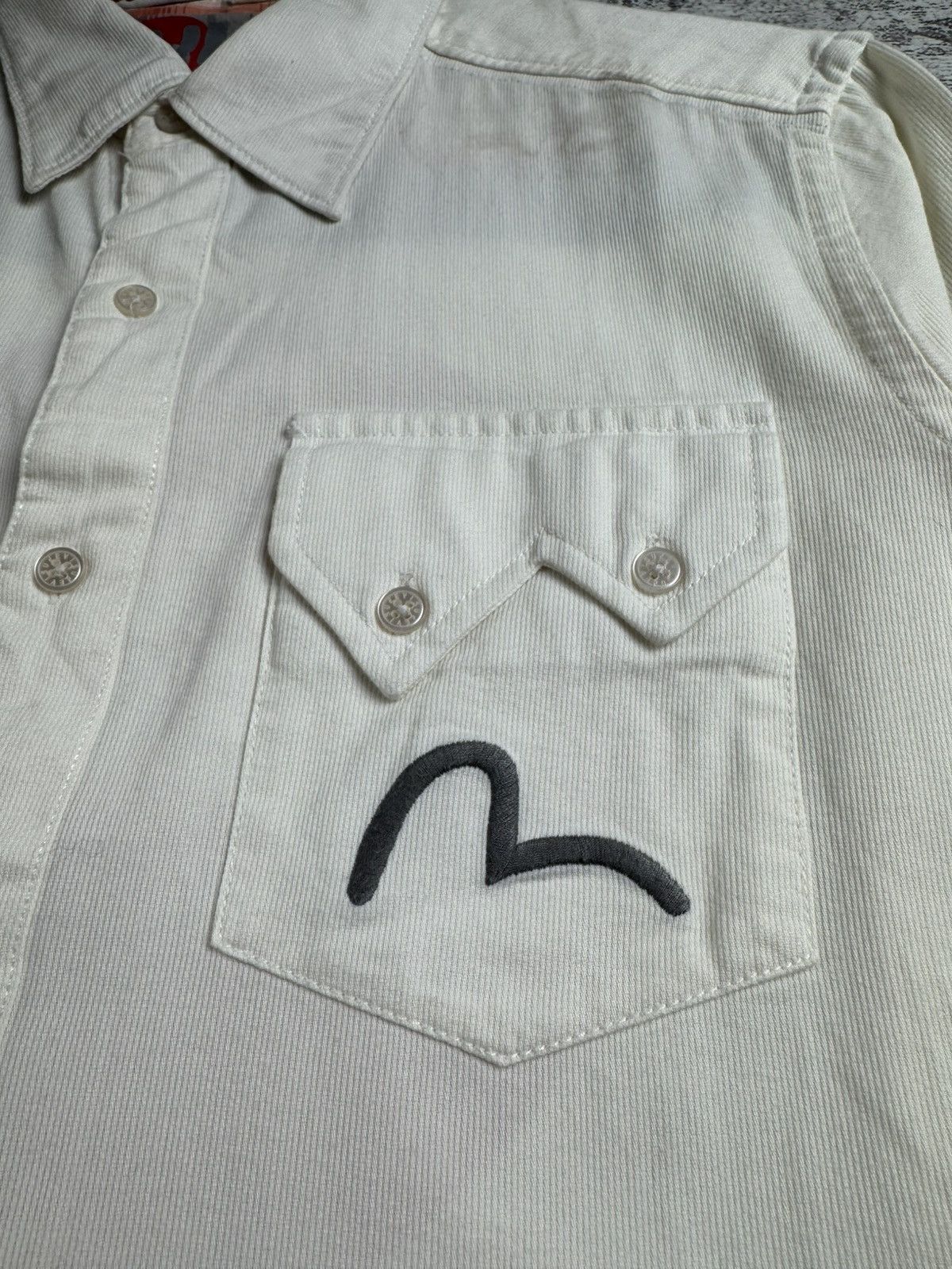 Evisu Evisu Gensis Japan Flag Velour Corduroy Medium Button Longsleeve Shirt Size US M / EU 48-50 / 2 - 15 Thumbnail