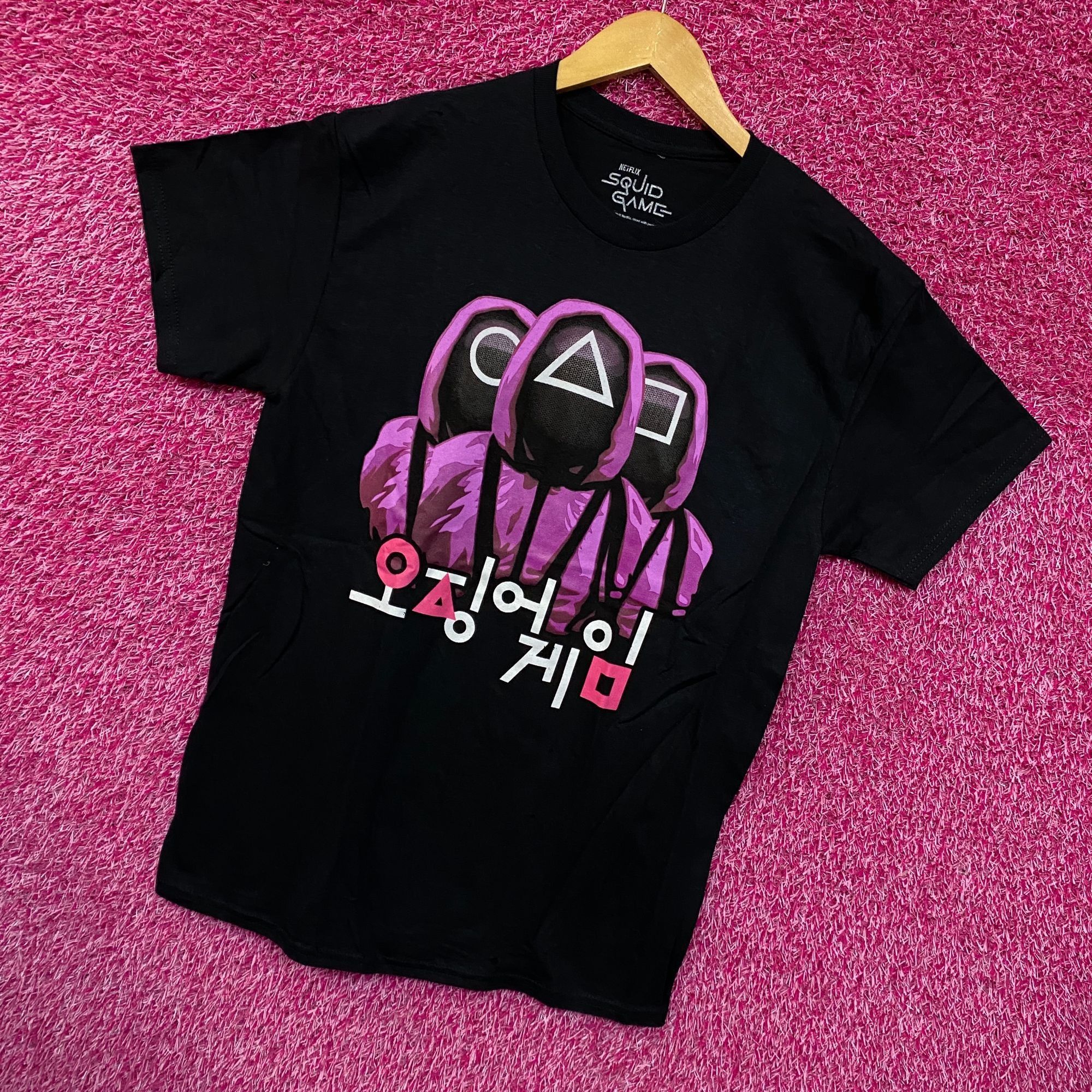 Other Squid Game The Masked Guards Netflix Series Promo Tee L Size US L / EU 52-54 / 3 - 3 Thumbnail