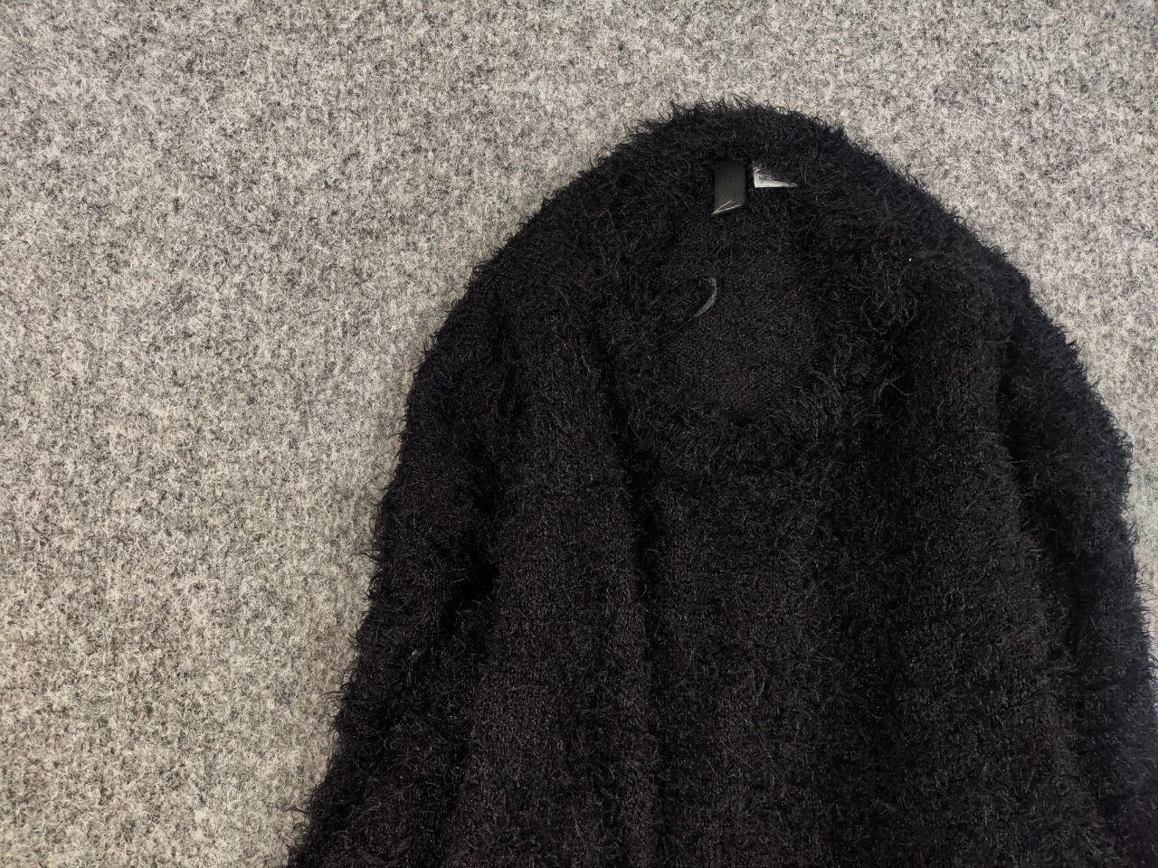 Japanese Brand Vintage 90's Japanese Mohair Black Style Fuzzy Sweater Y2K Size S / US 4 / IT 40 - 11 Thumbnail